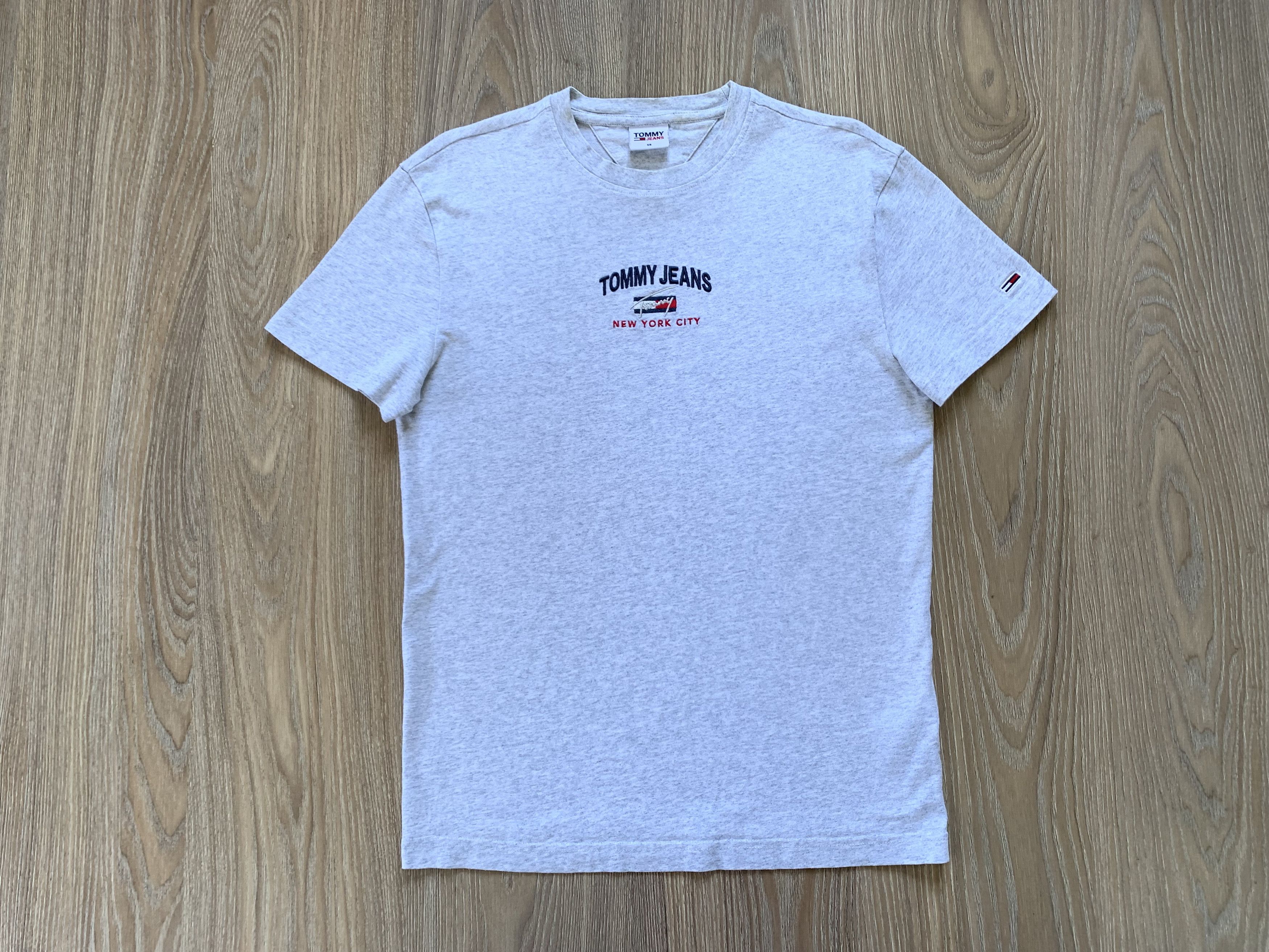 Tommy Hilfiger × Tommy Jeans Tommy Hilfiger Jeans Flag T Shirt Size US XS / EU 42 / 0 - 3 Thumbnail