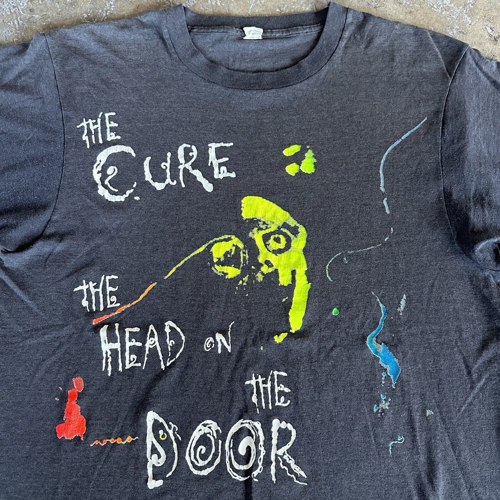 Band Tees × Vintage Vintage 80s The Cure The Head On The Door Band Tee T-Shirt Size US L / EU 52-54 / 3 - 1 Thumbnail
