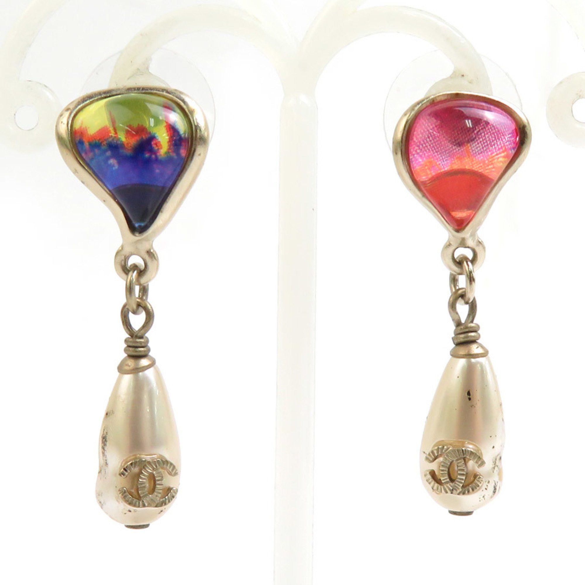Chanel CHANEL Coco Mark Metal Earrings with Faux Pearls in Gold, White, and Multicolor (e60860a) for Women Size ONE SIZE - 1 Thumbnail