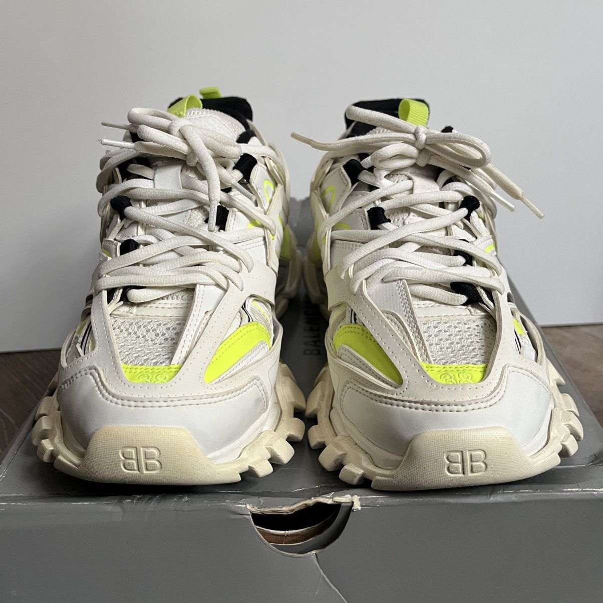 balenciaga tracks white fluo yellow