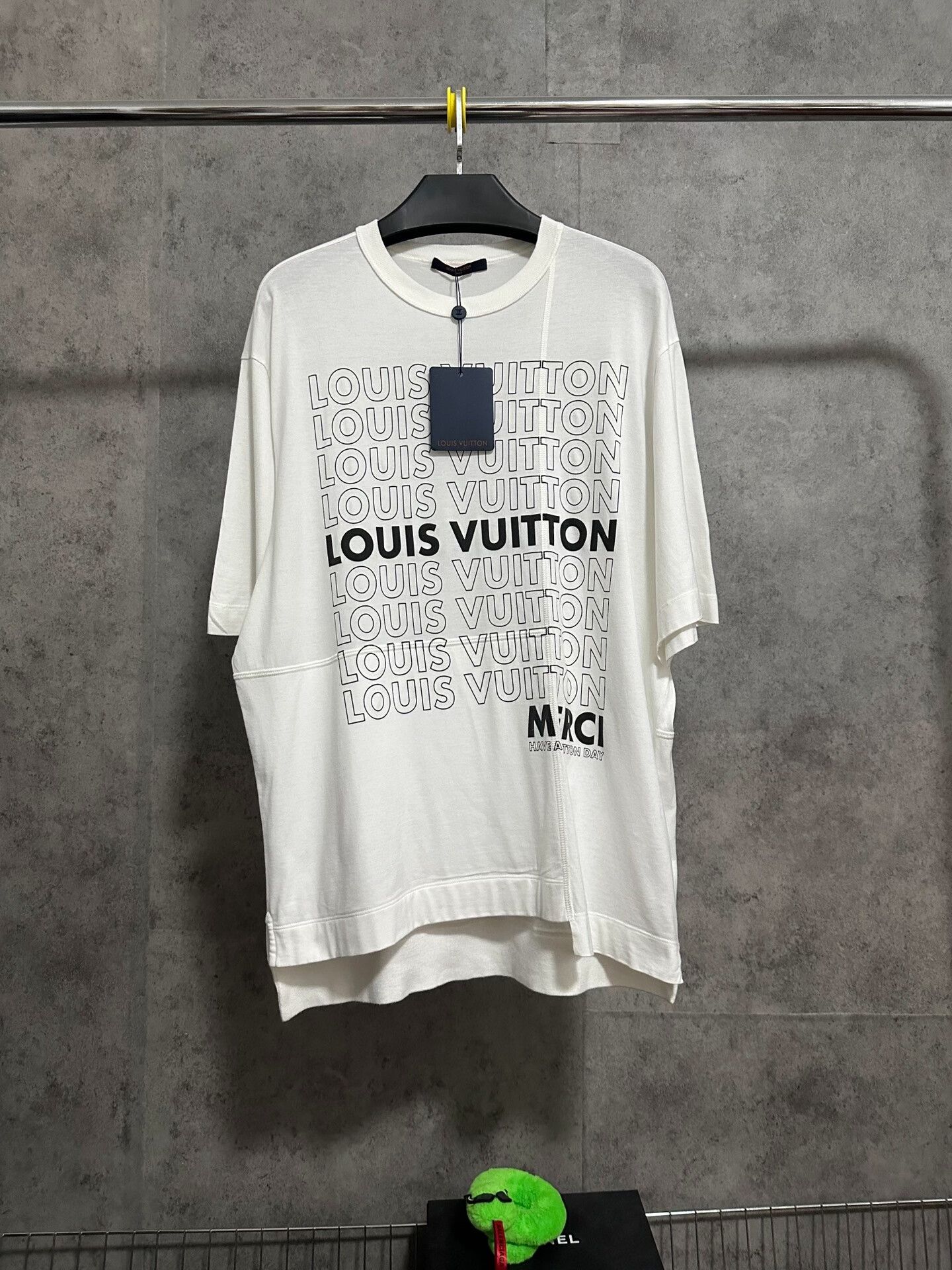 Louis Vuitton Louis Vuitton Logo Print T-Shirt S Size US S / EU 44-46 / 1 - 1 Thumbnail