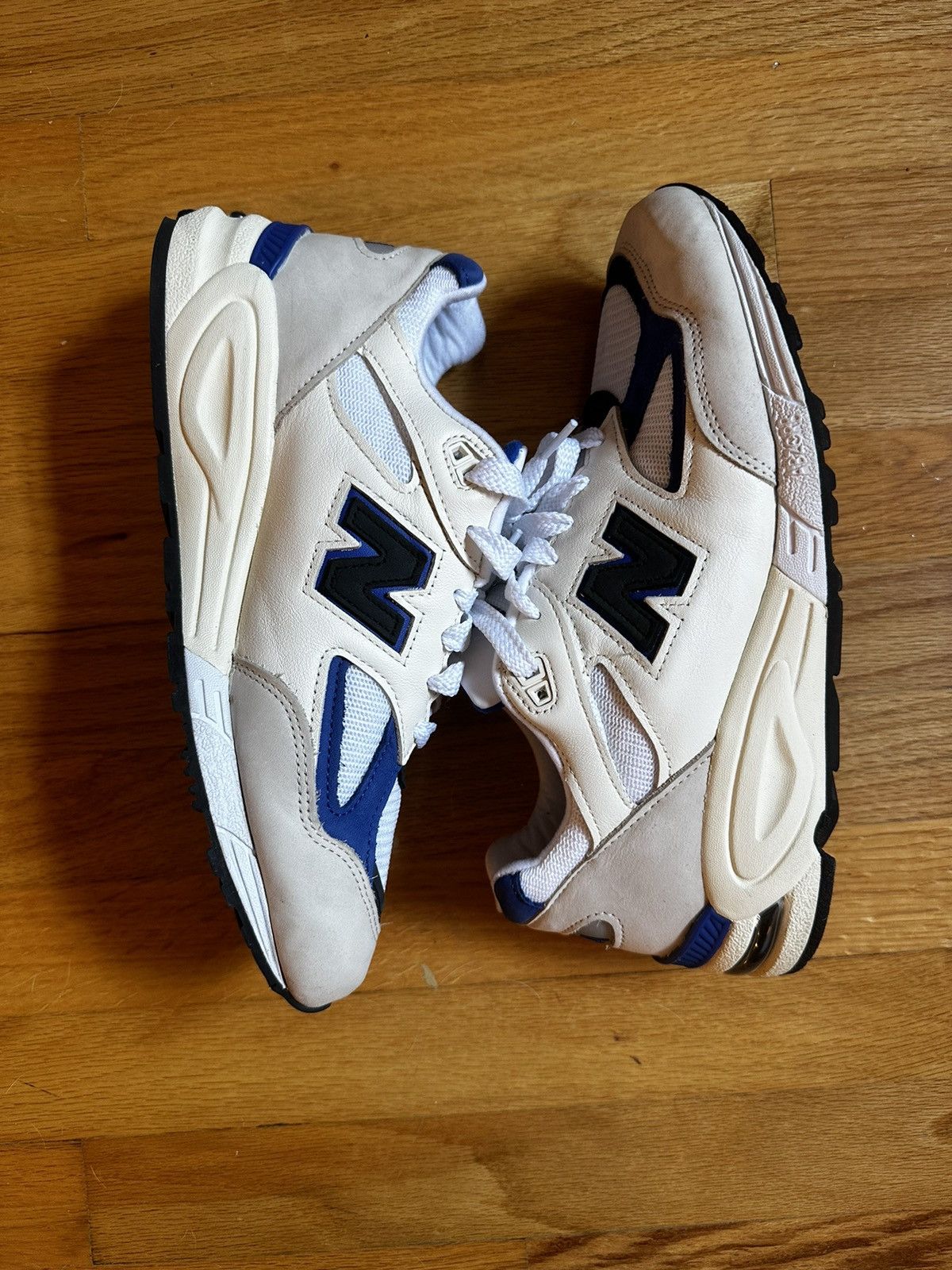 New Balance Made in USA NB 990 Size US 9.5 / EU 42-43 - 5 Thumbnail
