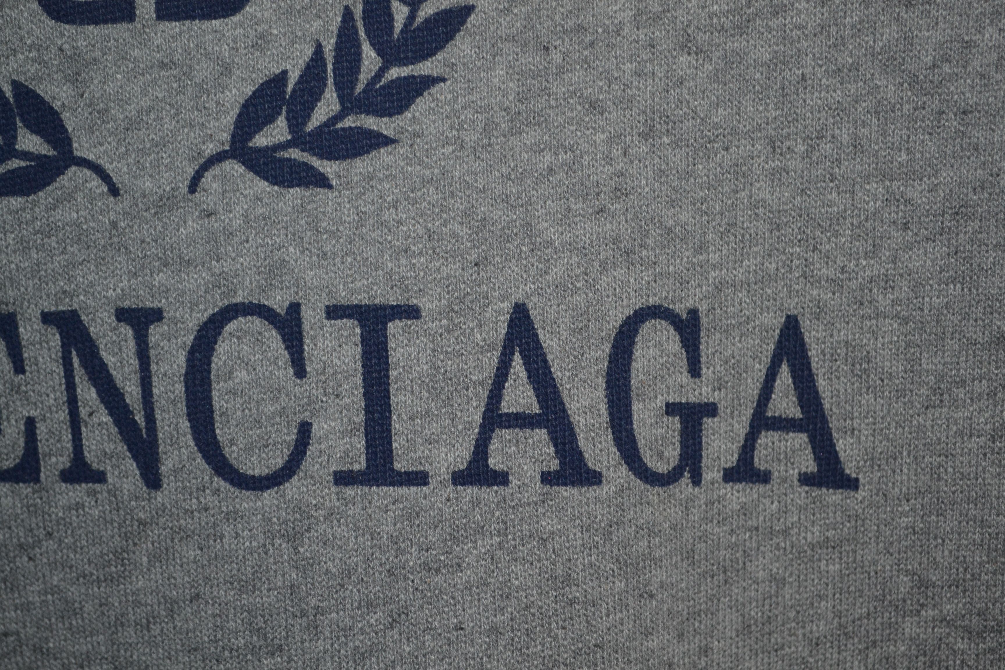 Balenciaga Balenciaga Gray Cotton Crest Oversized Hoodie Logo XS Size US XS / EU 42 / 0 - 5 Thumbnail