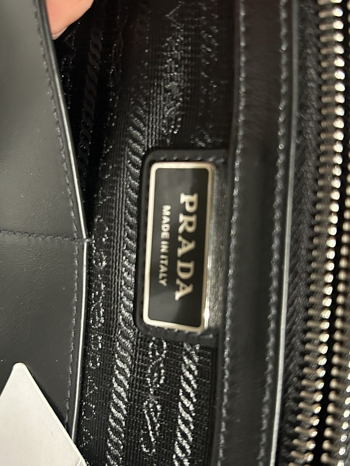 Prada Prada saffiano leather 24/7 grained laptop bag Size ONE SIZE - 16 Thumbnail