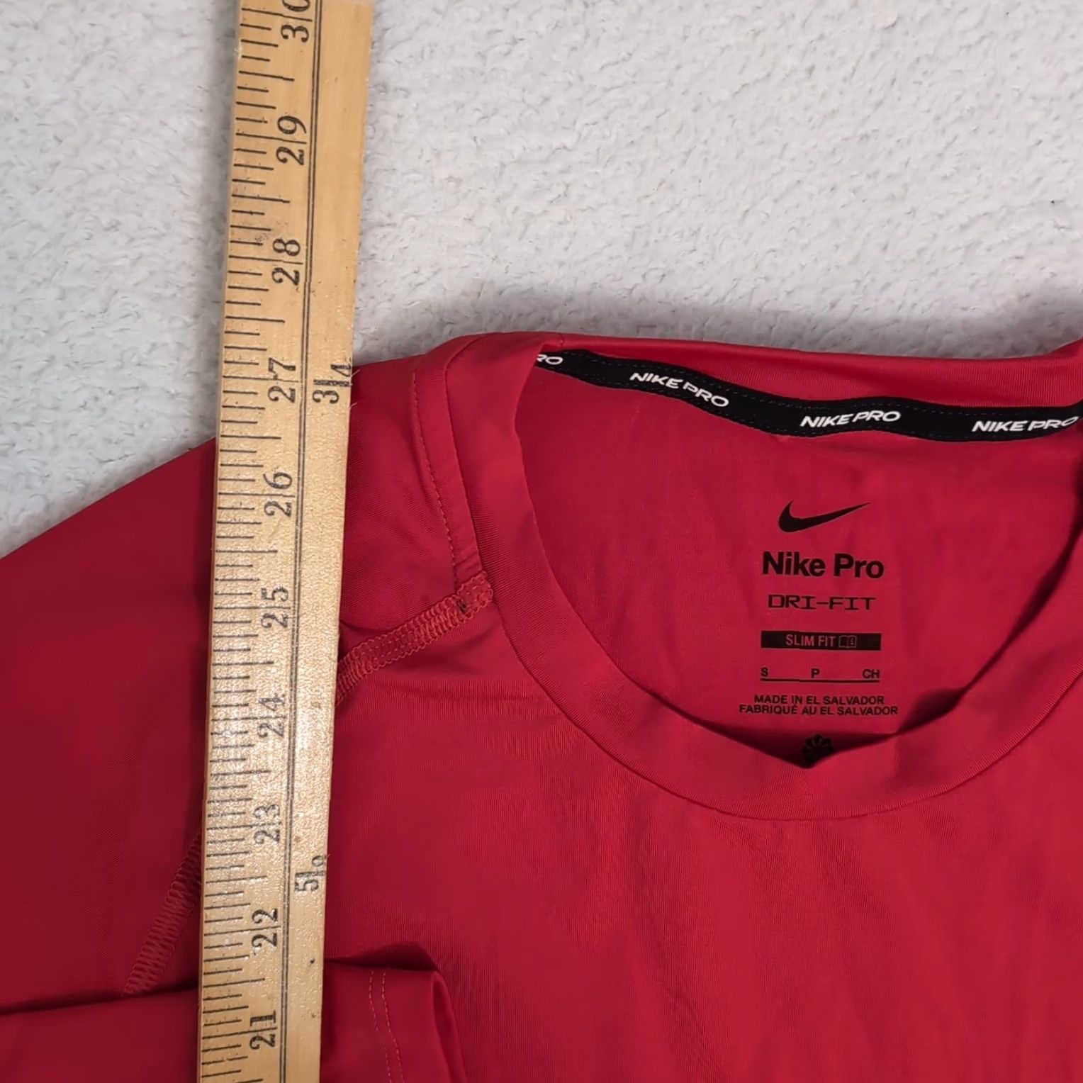 Nike NEW Nike Dri-Fit UV Shirt Black Center Swoosh Long Sleeve Mens Sm Red FB7926-657 Size US S / EU 44-46 / 1 - 4 Thumbnail