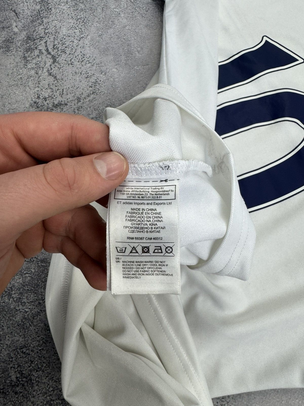 Adidas Chelsea 2013-14 Jersey #10 MATA Adidas Football Shirt Size M Size US M / EU 48-50 / 2 - 17 Thumbnail