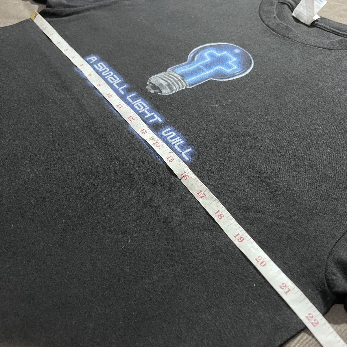 Vintage Vintage Y2K A small light Jesus God Bible Holy Tee graphic Size US L / EU 52-54 / 3 - 7 Thumbnail
