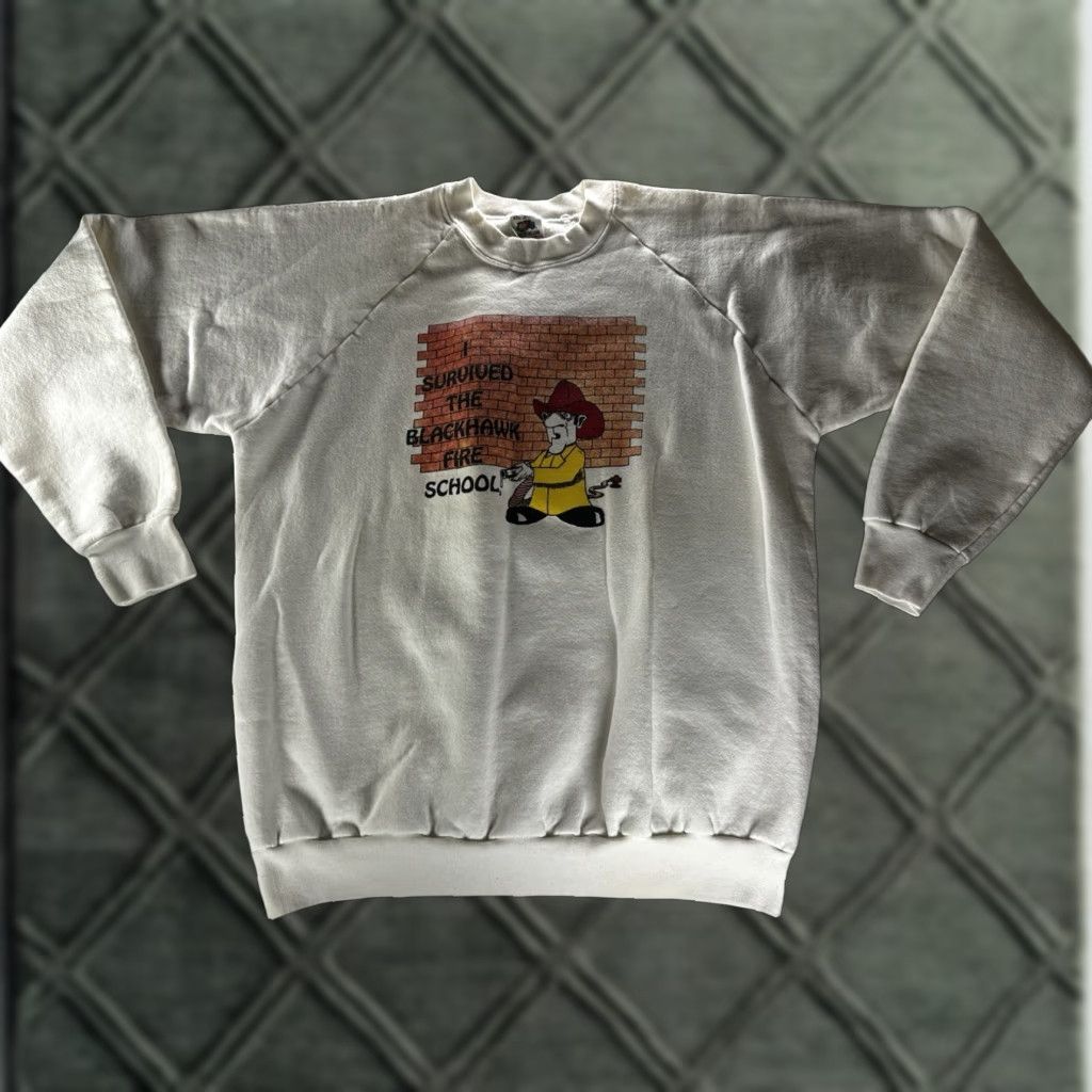 Fruit Of The Loom VINTAGE Blackhawk Fire School Sweatshirt Mens 2XL White Crewneck USA Made Sweatshirt Size US XXL / EU 58 / 5 - 1 Thumbnail