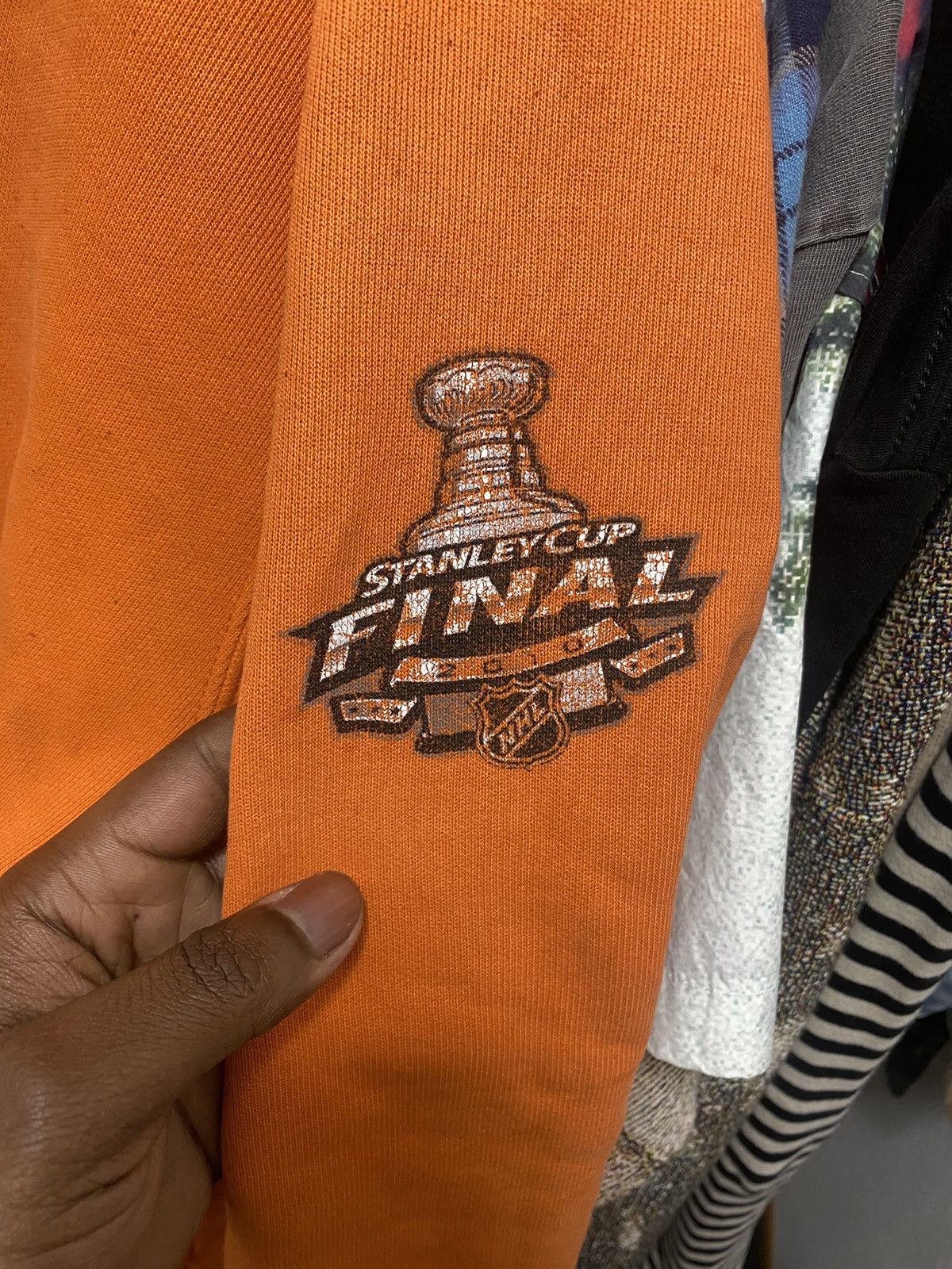 Other Distressed 00’s Flyers Hockey hoodie Size US XL / EU 56 / 4 - 2 Thumbnail
