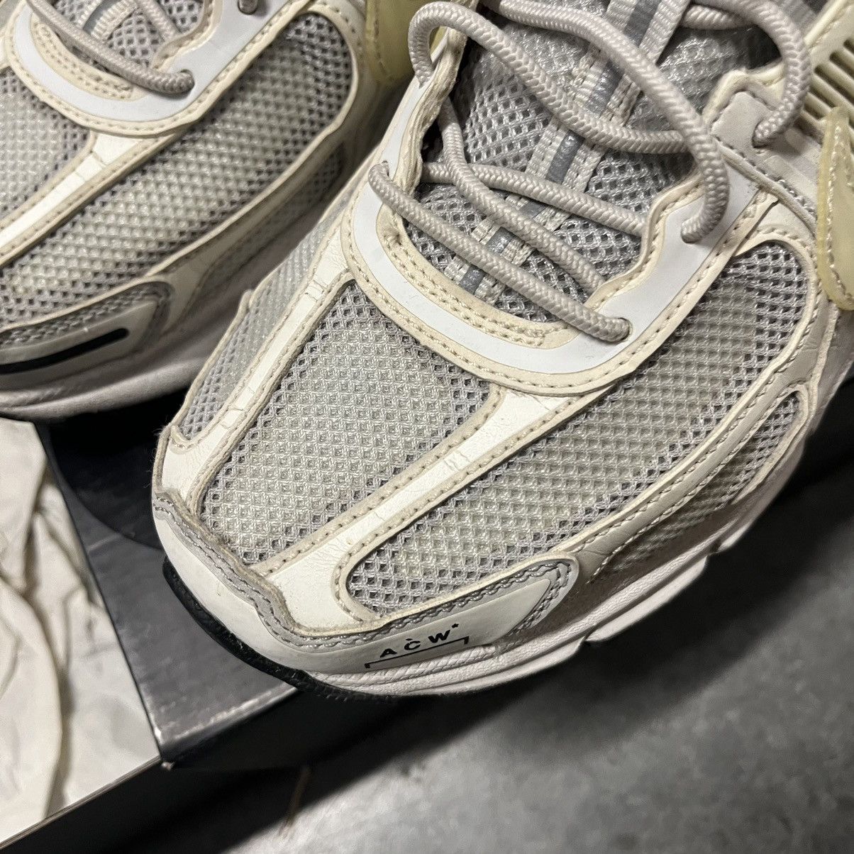 A-COLD-WALL* × Nike A cold wall Nike vomero sail size 7.5 lightly worn with box Size US 7.5 / EU 40-41 - 3 Thumbnail