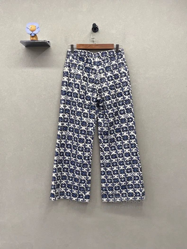 Louis Vuitton Louis Vuitton Blue full-print flower jeans Size US 36 / EU 52 - 2 Thumbnail