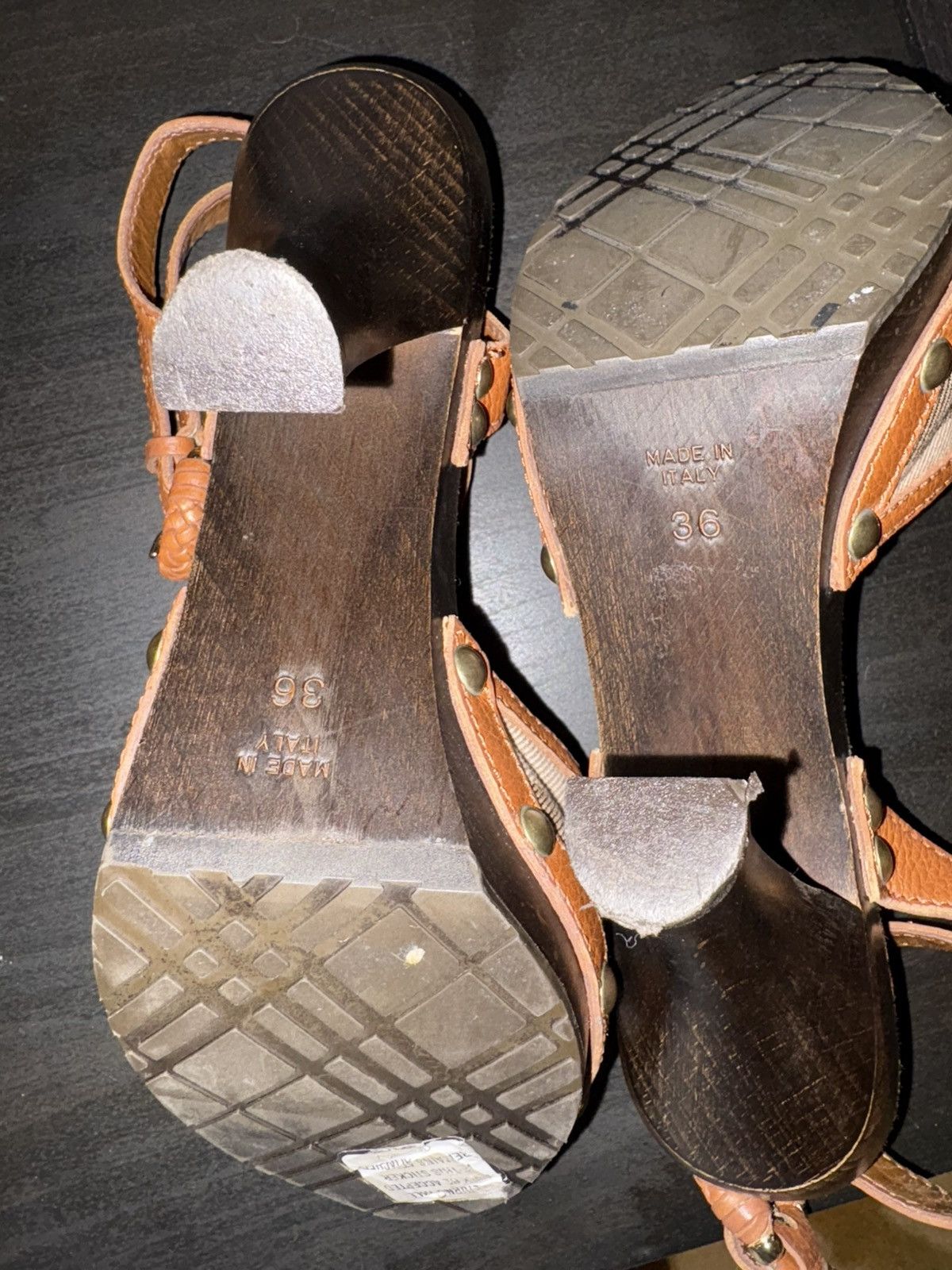 Burberry Burberry Buckled Wooden Heels Size US 5.5 / IT 35.5 - 5 Thumbnail