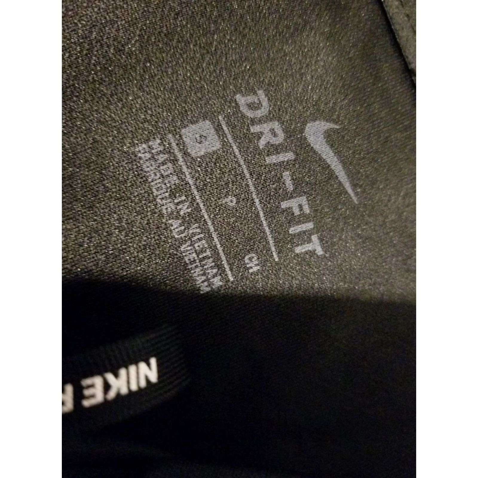 Nike Nike Shorts Women S Black Athletic Gym Workout Size 28" / US 6 / IT 42 - 4 Thumbnail