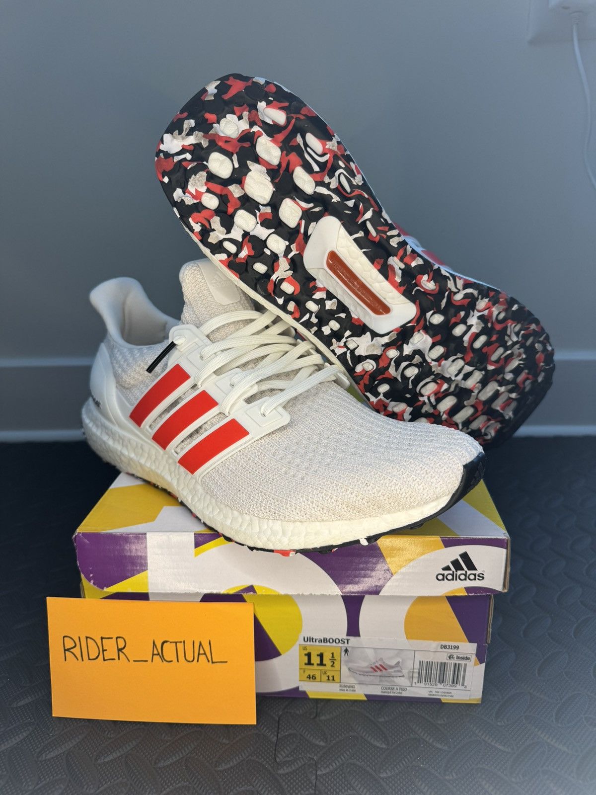 Adidas Adidas UltraBOOST Size US 11.5 / EU 44-45 - 1 Thumbnail