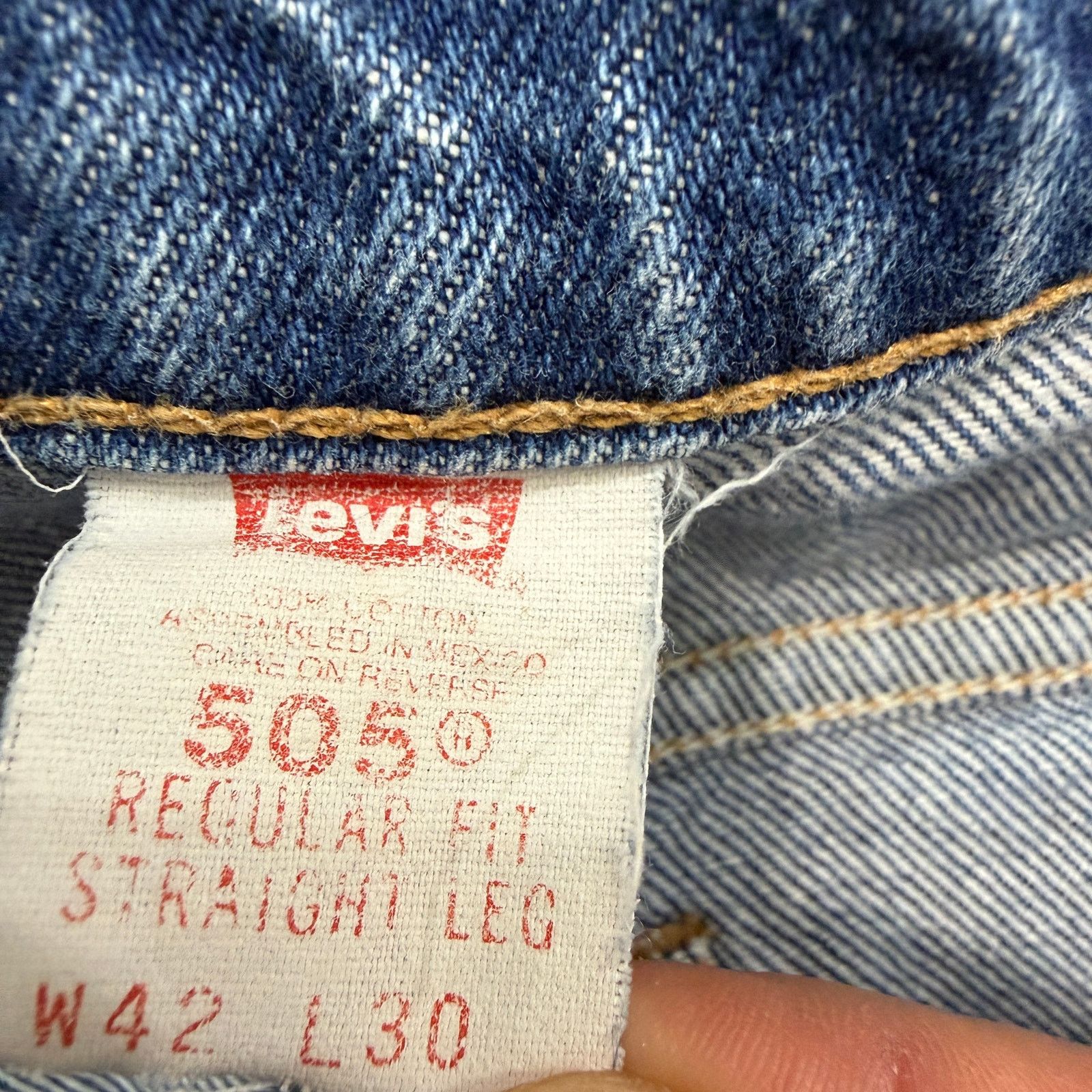 Levi's Vintage Levis 505 Jeans 42x30 Blue Faded Regular Straight Size US 42 / EU 58 - 4 Thumbnail