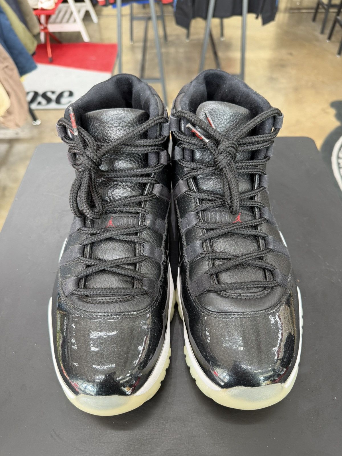 Jordan Brand Air Jordan 11 72-10 Size 10.5 (2015) Size US 10.5 / EU 43-44 - 2 Thumbnail