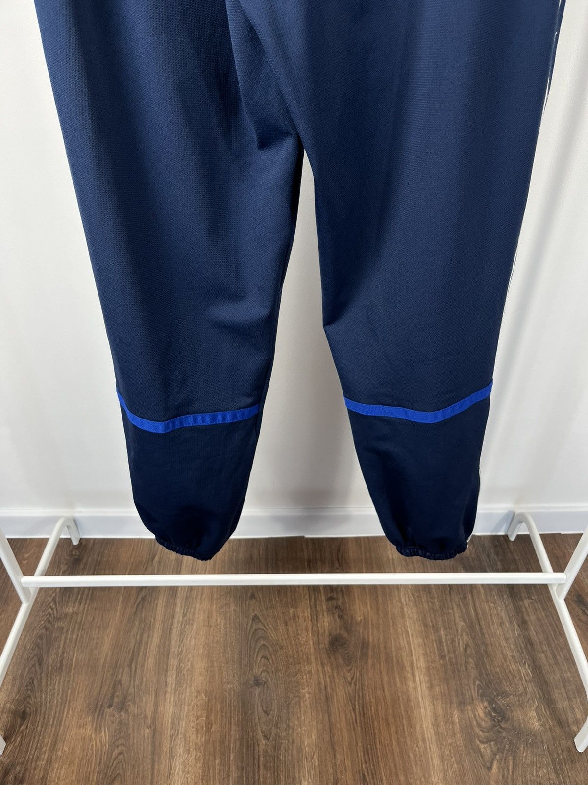 Nike Nike Track Pants Navy Blue White Side Stripe XL Size US 36 / EU 52 - 14 Thumbnail