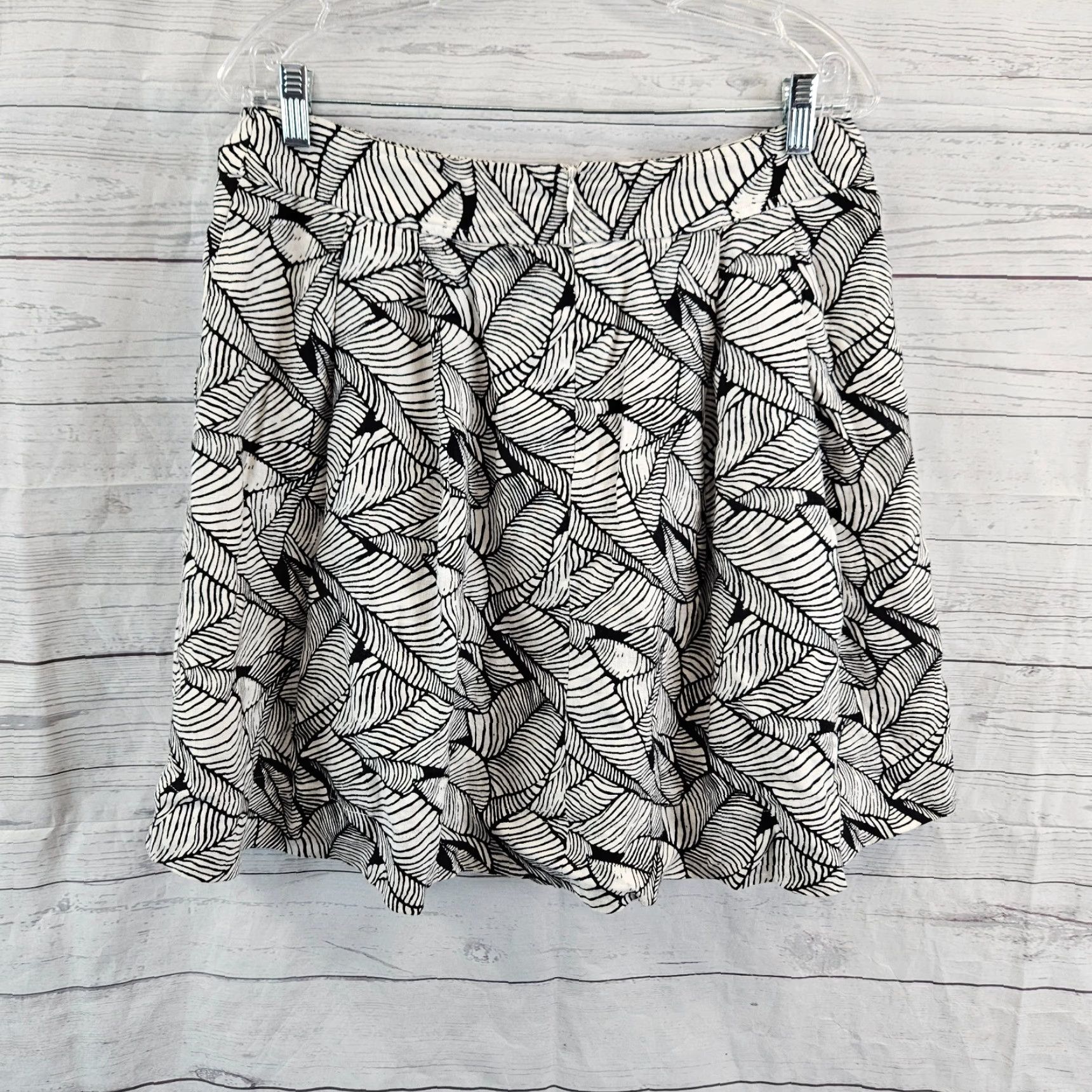 Loft Ann Taylor LOFT Womens Printed Skirt Sz 8 Black White Linen Pockets Pleated Size 30" / US 8 / IT 44 - 2 Thumbnail