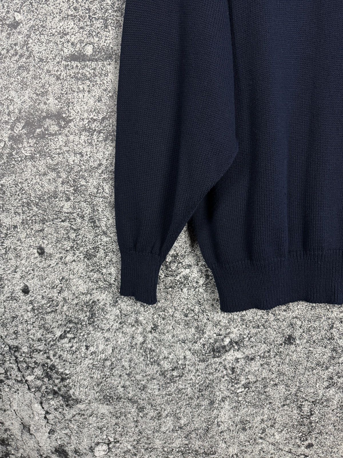 Burberry Burberry Vintage Sweater Pullover Made in England Size 46 Size US L / EU 52-54 / 3 - 13 Thumbnail