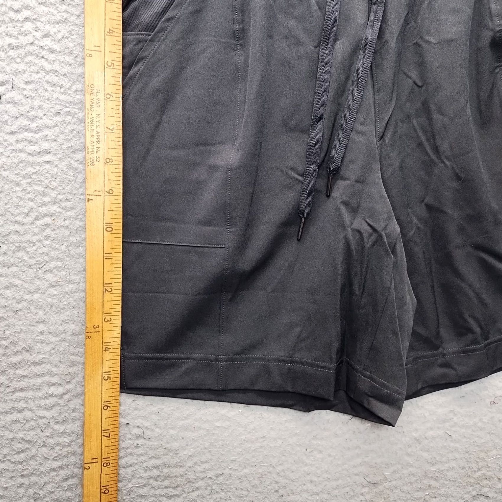 Vintage Ideology Fitness Shorts Womens Size S Black Woven Comfort Elastic Drawstring Waist Size 28" / US 6 / IT 42 - 3 Thumbnail