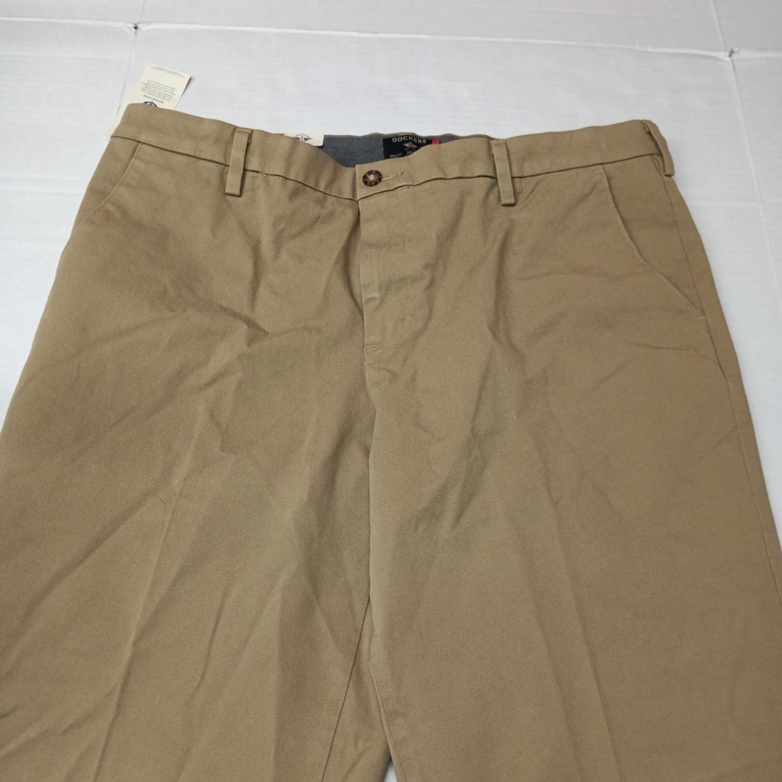 Dockers Dockers Workday Khakis Men's 40x36 Beige Straight Flex Waist Size US 40 / EU 56 - 4 Thumbnail