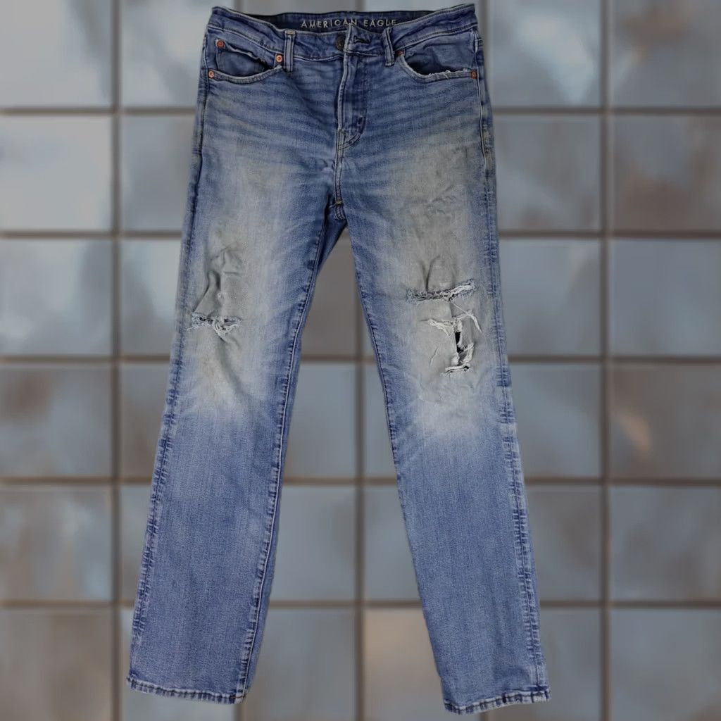 American Eagle Outfitters American Eagle Jeans Mens 32x32 Blue Denim Bootcut Distressed Airflex Regular Size 32 Mens Jeans Azul? Size US 32 / EU 48 - 1 Thumbnail