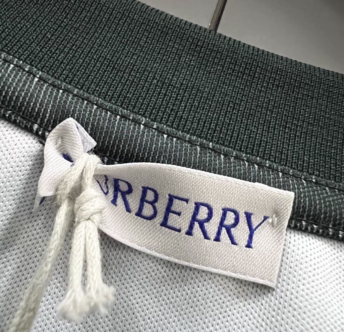 Burberry Burberry Swan Letter Printed Short Sleeve J41 Size US XL / EU 56 / 4 - 4 Thumbnail