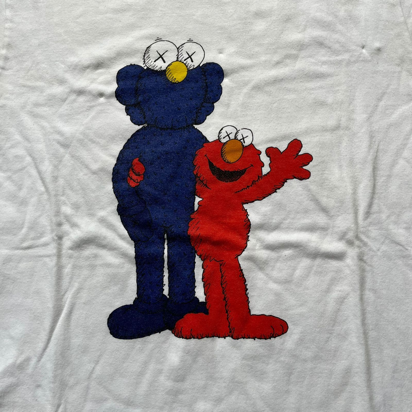 Kaws × Uniqlo Uniqlo x Kaws Size US L / EU 52-54 / 3 - 2 Thumbnail