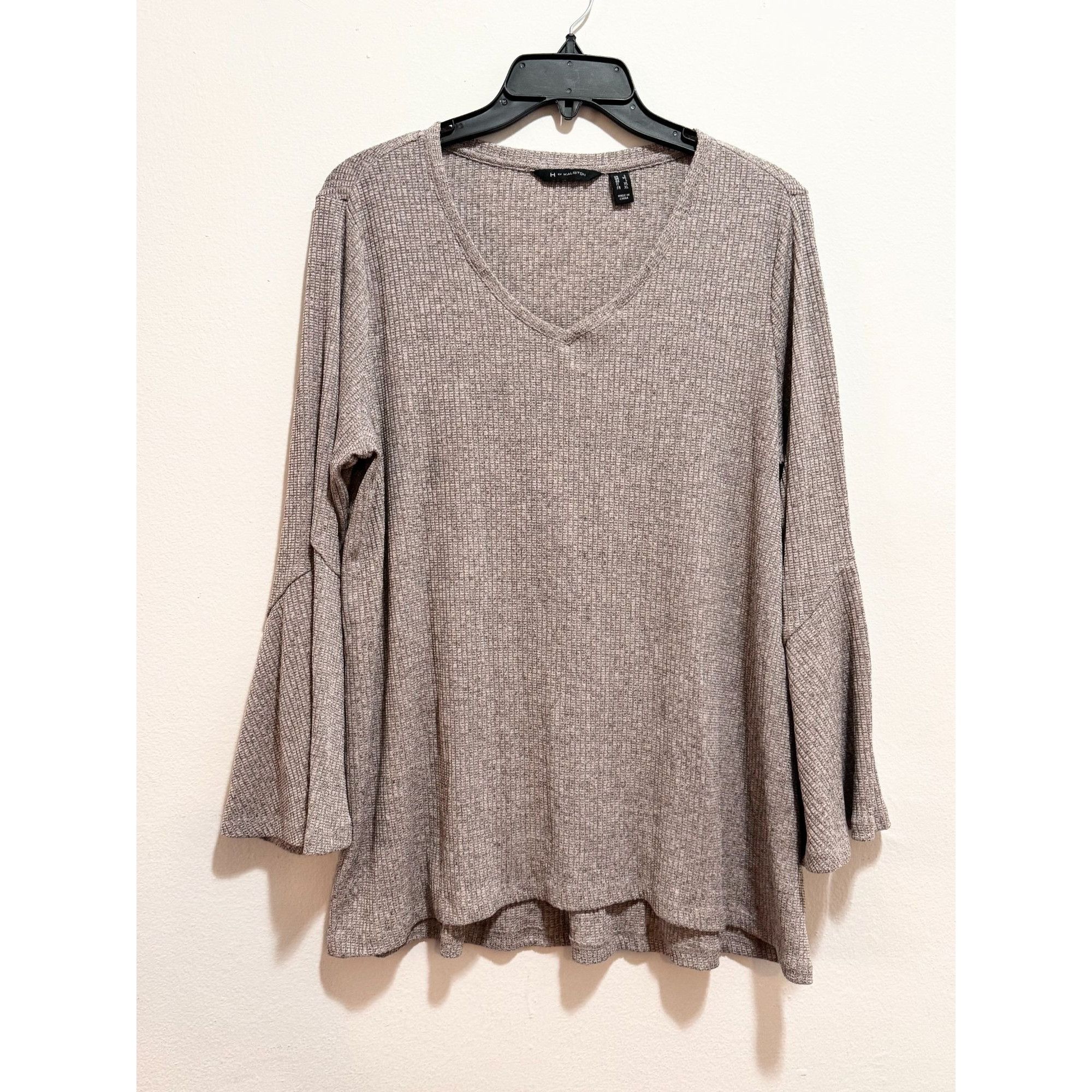Halston H by Halston thermal waffle knit long sleeve top shirt sweat Size L / US 10 / IT 46 - 1 Thumbnail