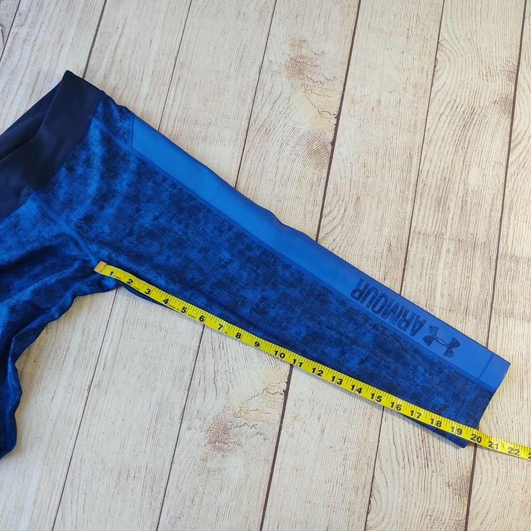 Under Armour HeatGear Compression Printed Graphic Capri sz S 1302774 Size 27" / US 4 / IT 40 - 4 Thumbnail