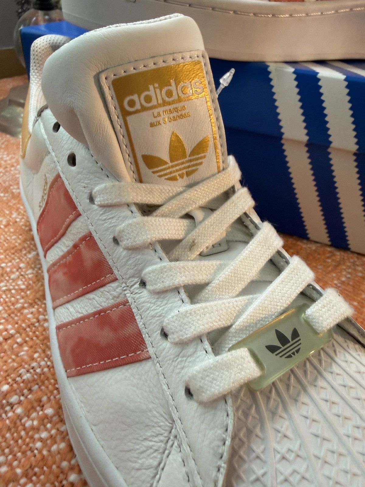 Adidas Beautiful Pink Adidas Superstar samples in Men's size 7 New Size US 7 / IT 37 - 2 Thumbnail