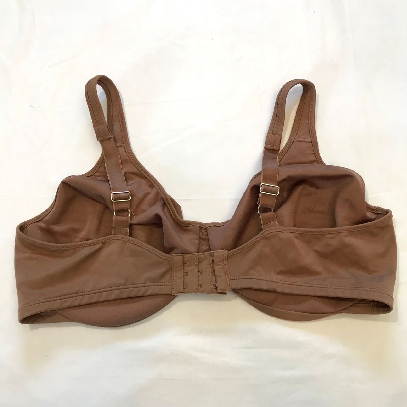 Vintage Bali Passion for Comfort Underwire Bra Tan Brown 40DD Seamless Embroidery T-Shirt Bra Womens Size ONE SIZE - 2 Thumbnail