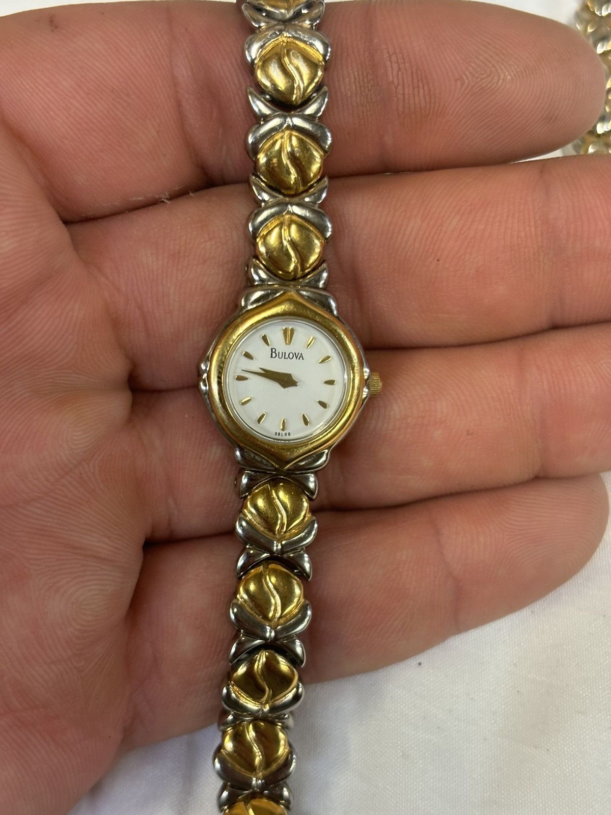 Bulova Vintage Bulova T7 2-Tone Wonens Watch! New Battery! Size ONE SIZE - 5 Thumbnail