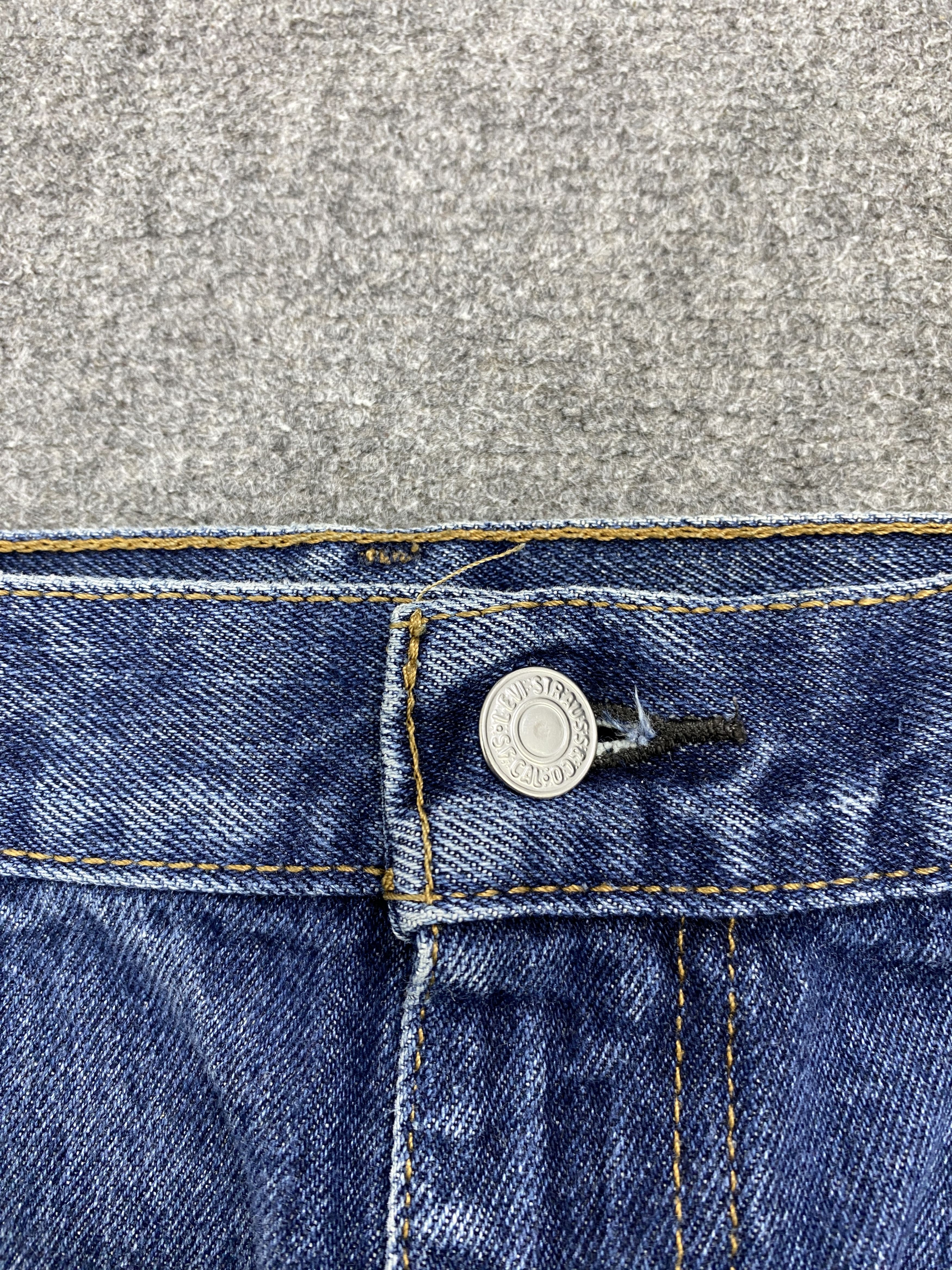 Levi's × Vintage Vintage Levi's 517 Flare Bootcut Distressed Denim Jeans Size US 33 - 12 Thumbnail