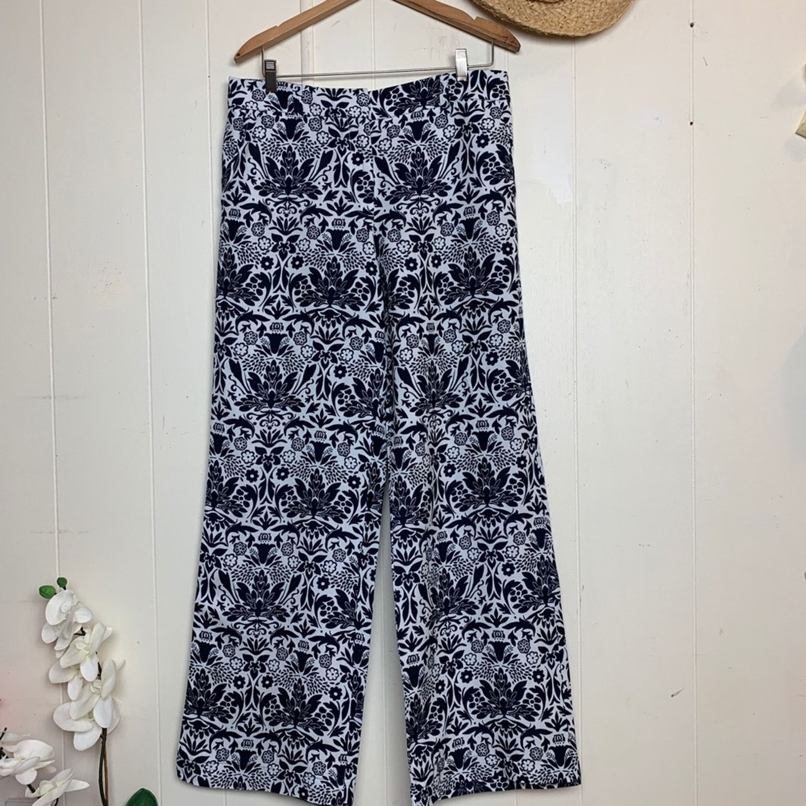 Loft Loft Linen Blend Blue & White Print Pull On Pants Women 6 Size 28" / US 6 / IT 42 - 8 Thumbnail