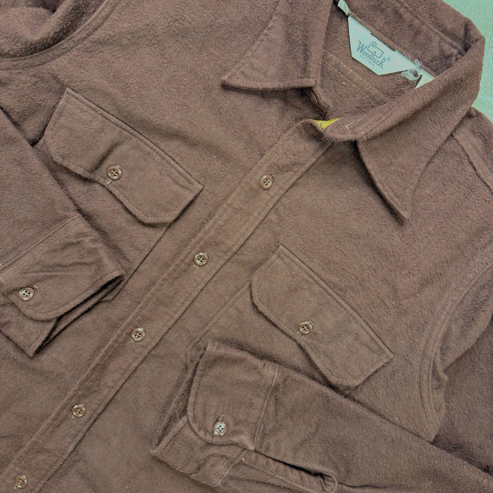 Woolrich Woolen Mills Vintage 90s Woolrich Dark Brown Wool Button Down Shirt Size US L / EU 52-54 / 3 - 1 Thumbnail