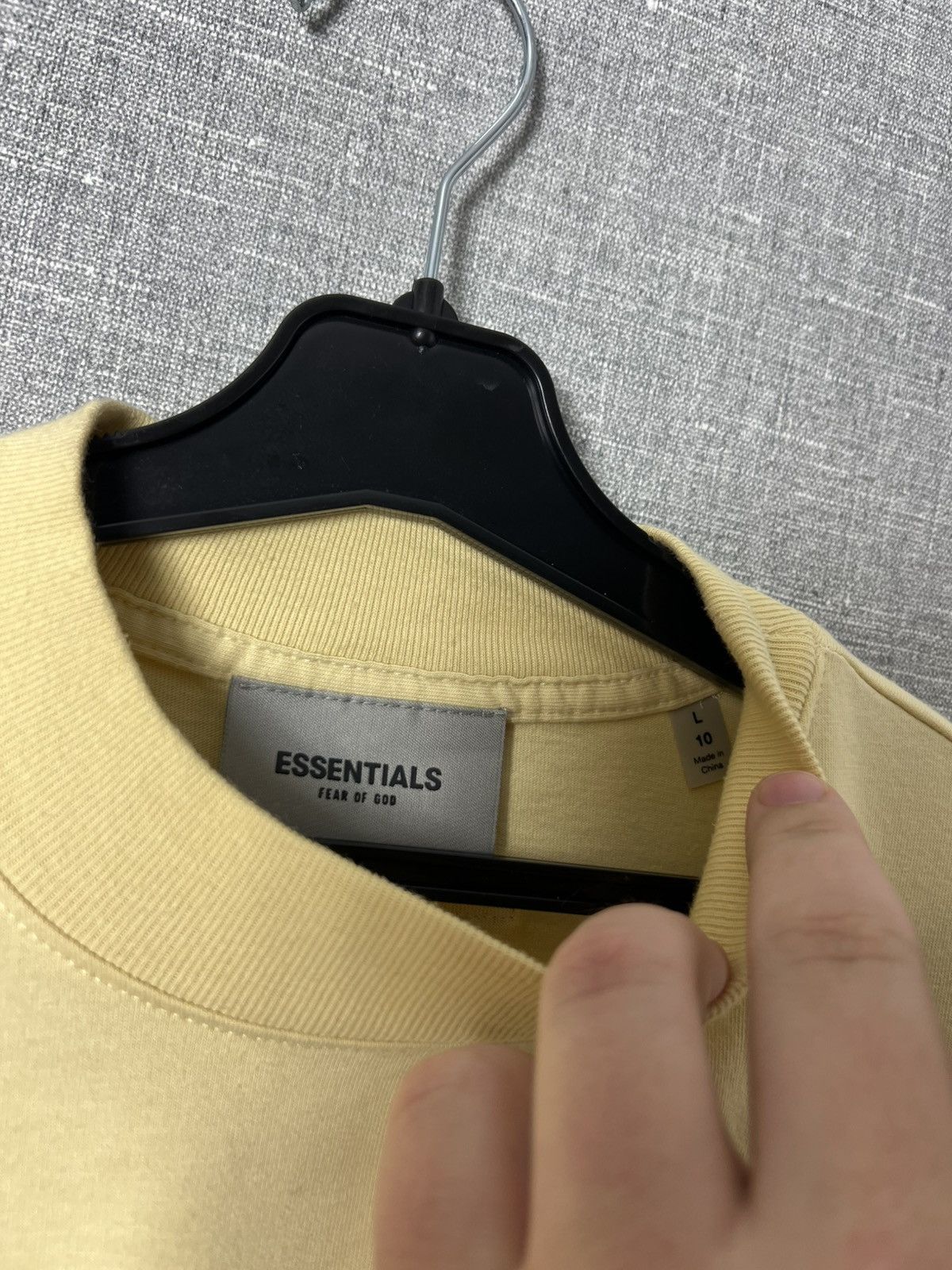 Fear of God FEAR OF GOD Essentials Women’s Big LOGO Long Sleeve Tee FOG Size L / US 10 / IT 46 - 9 Thumbnail