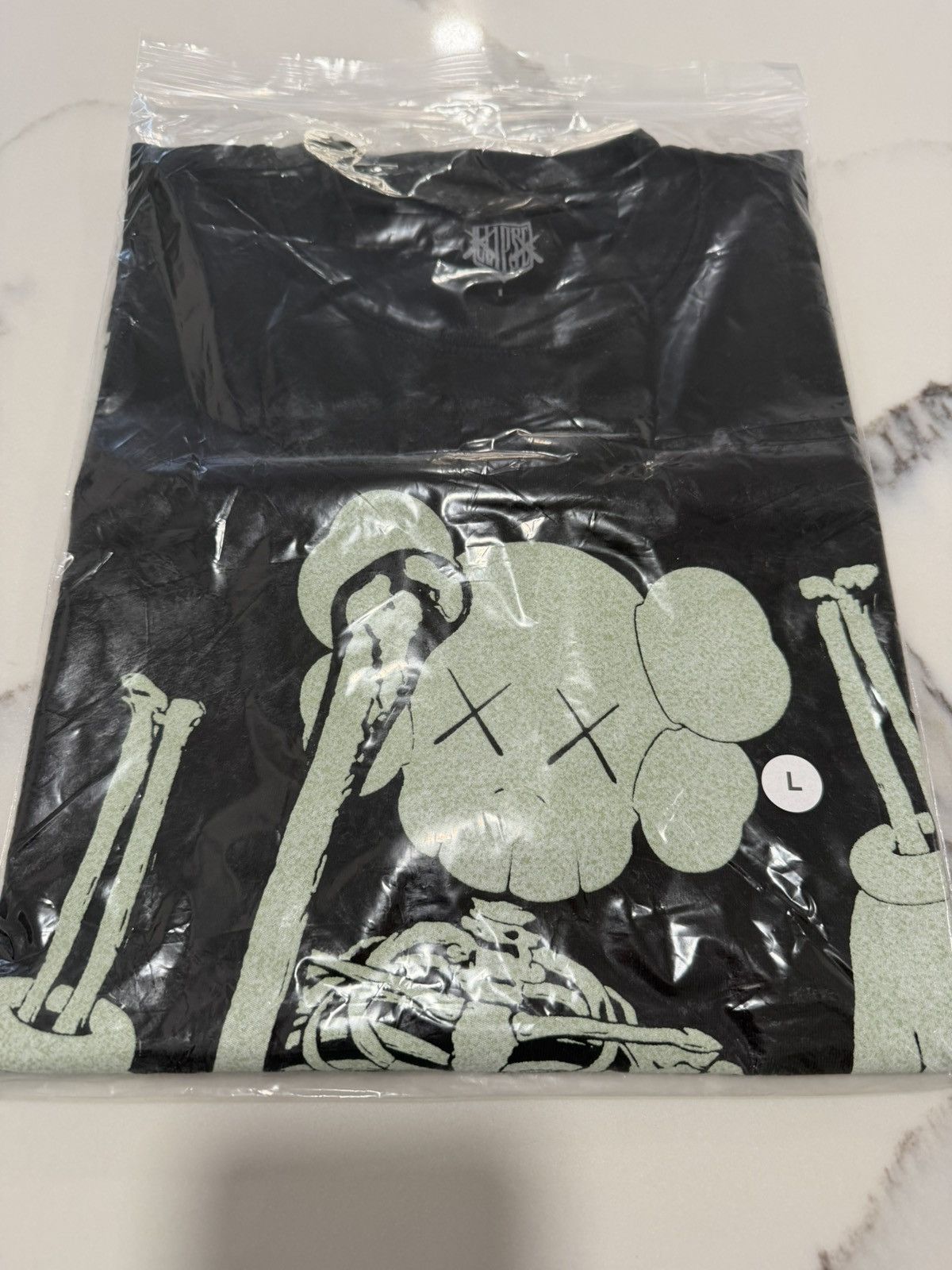 Kaws Kaws x Clipse Let God Sort Them Out Shirt Sz L NWT Size US L / EU 52-54 / 3 - 4 Thumbnail