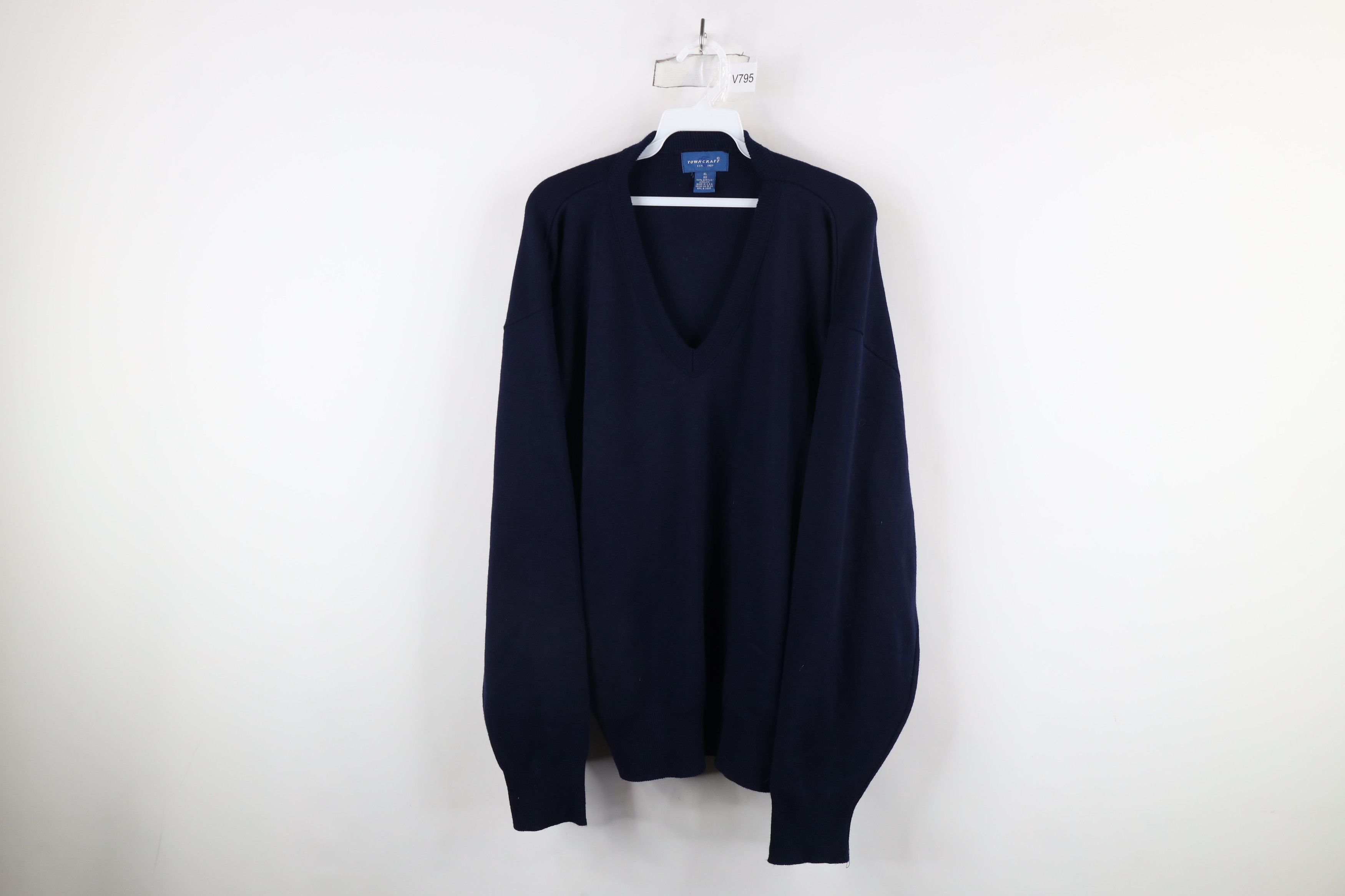 Vintage Vintage 90s Streetwear V-Neck Sweater Navy Blue Acrylic USA Size US XL / EU 56 / 4 - 1 Thumbnail