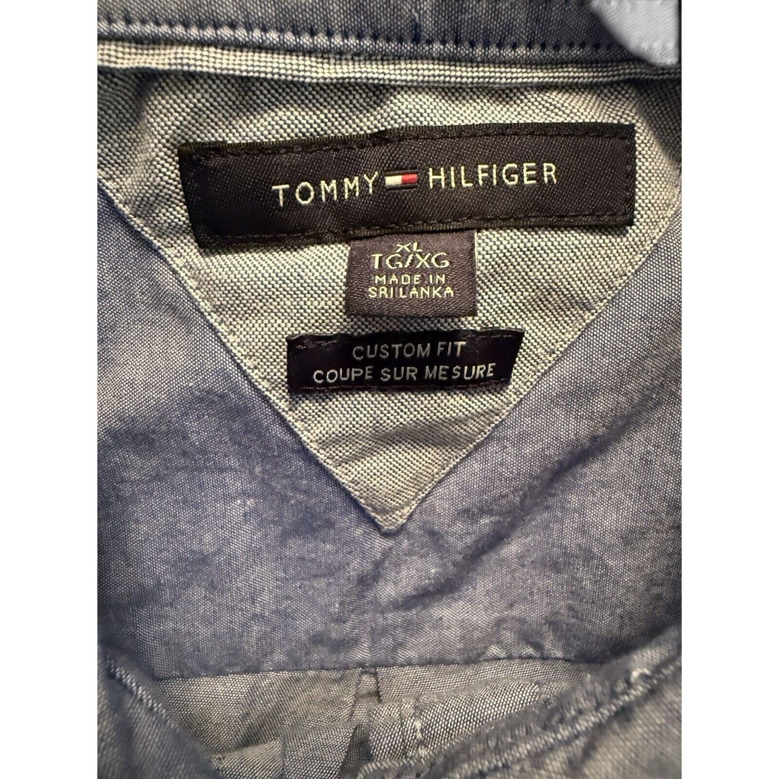 Tommy Hilfiger Tommy Hilfiger Custom Fit Button Down Shirt Size XL Size US XL / EU 56 / 4 - 4 Thumbnail