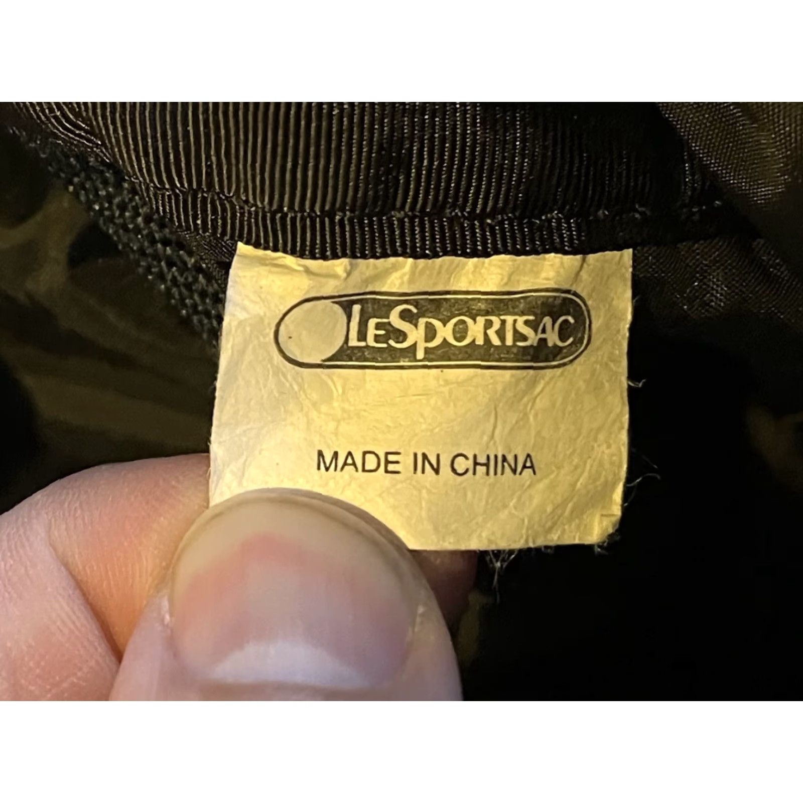 LeSportsac LeSportsac Women's Nylon Messenger Shoulder Bag Navy Red Buckles - Medium - Casual Travel - Nylon Lining Size ONE SIZE - 6 Thumbnail