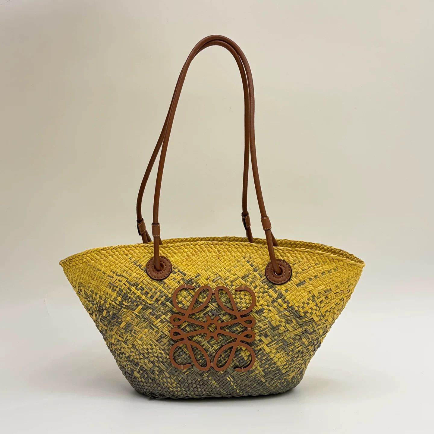 Loewe Pre-loved Bag Very good condition Size ONE SIZE - 1 Thumbnail
