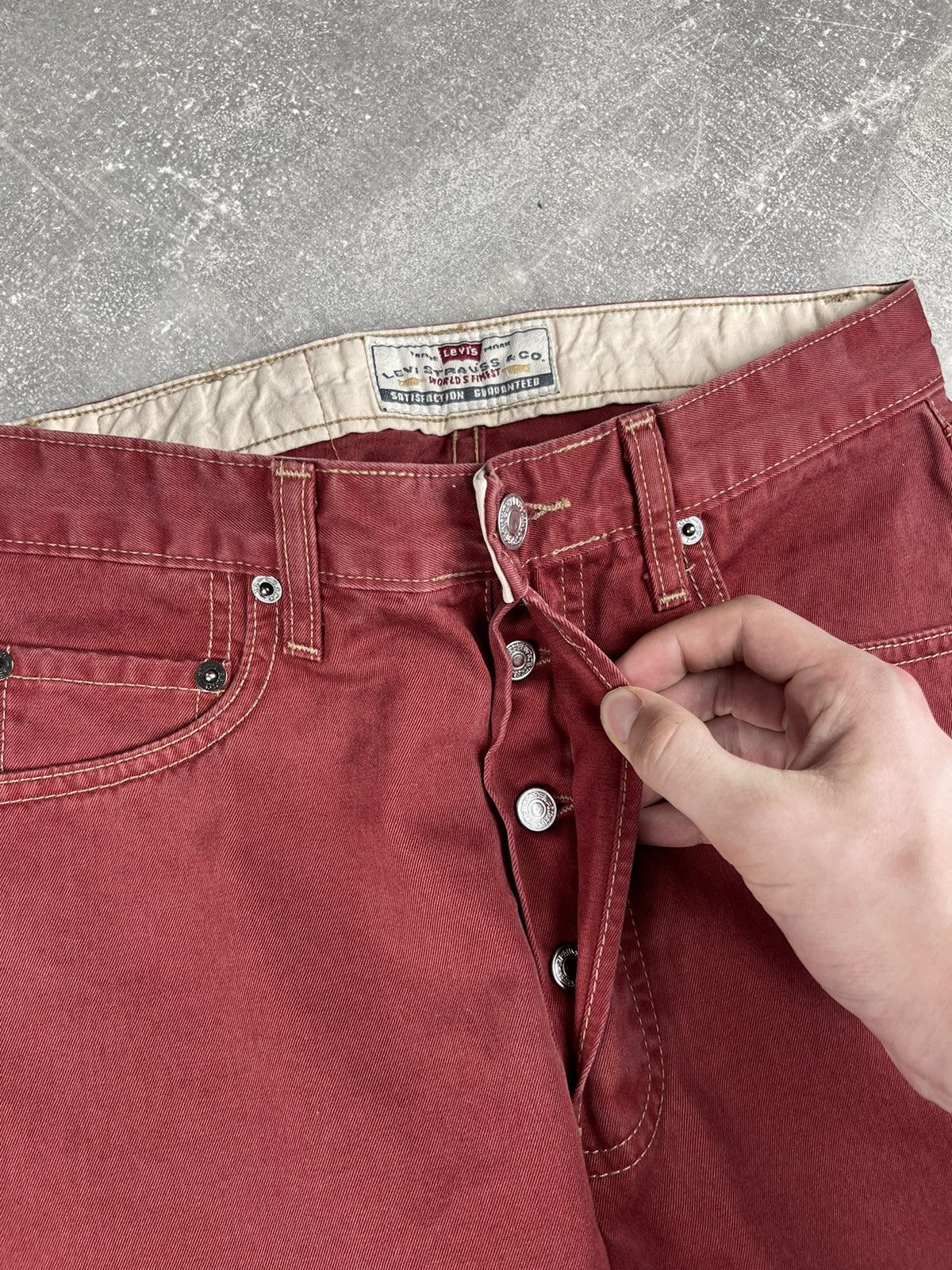 Levi's × Vintage Levi’s 401 Rare Vintage 90s Red Denim Jeans Size US 28 / EU 44 - 8 Thumbnail
