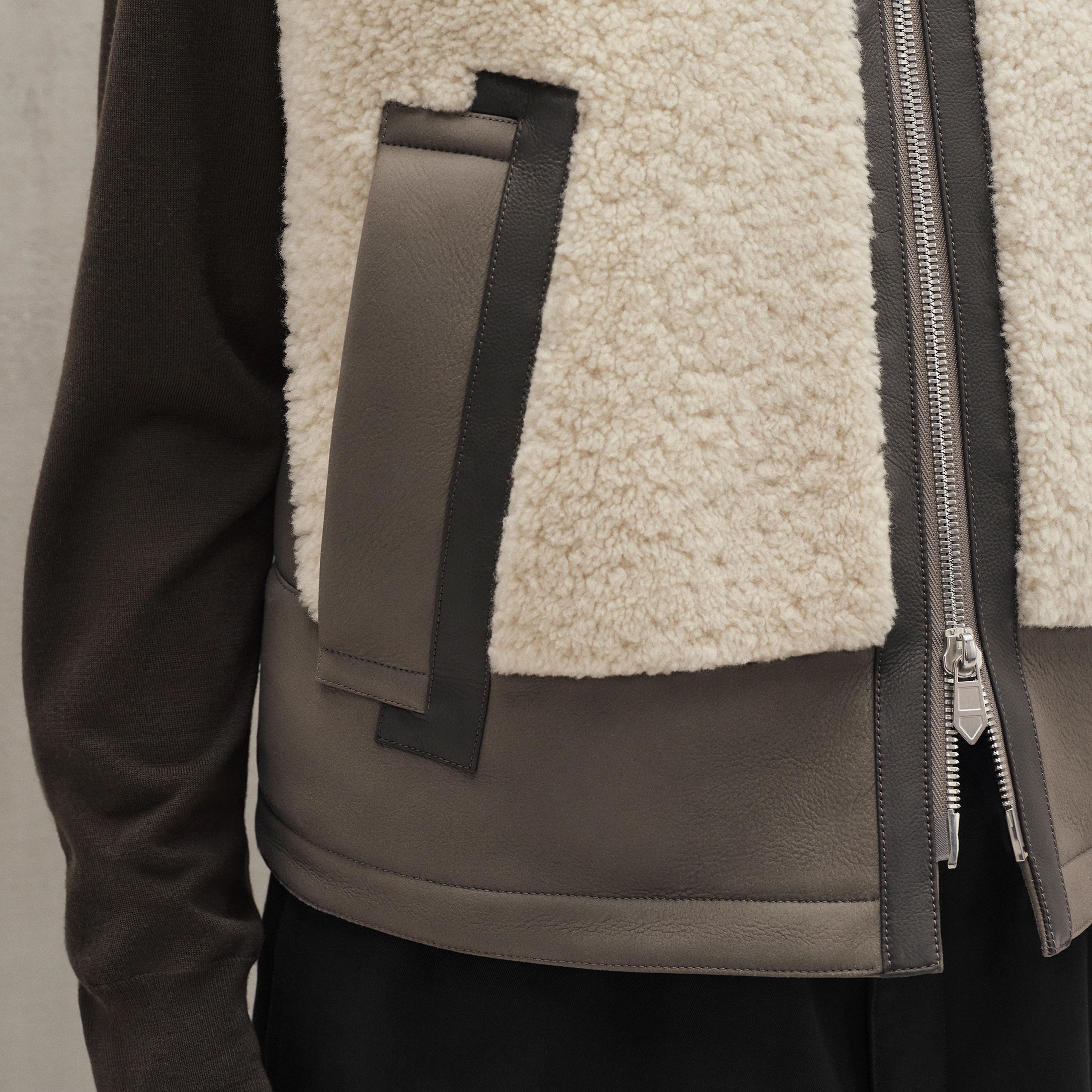 Hermes Ultimate Ultra Rare $16K w/tax Calf Shearling Leather Vest Size US M / EU 48-50 / 2 - 6 Thumbnail