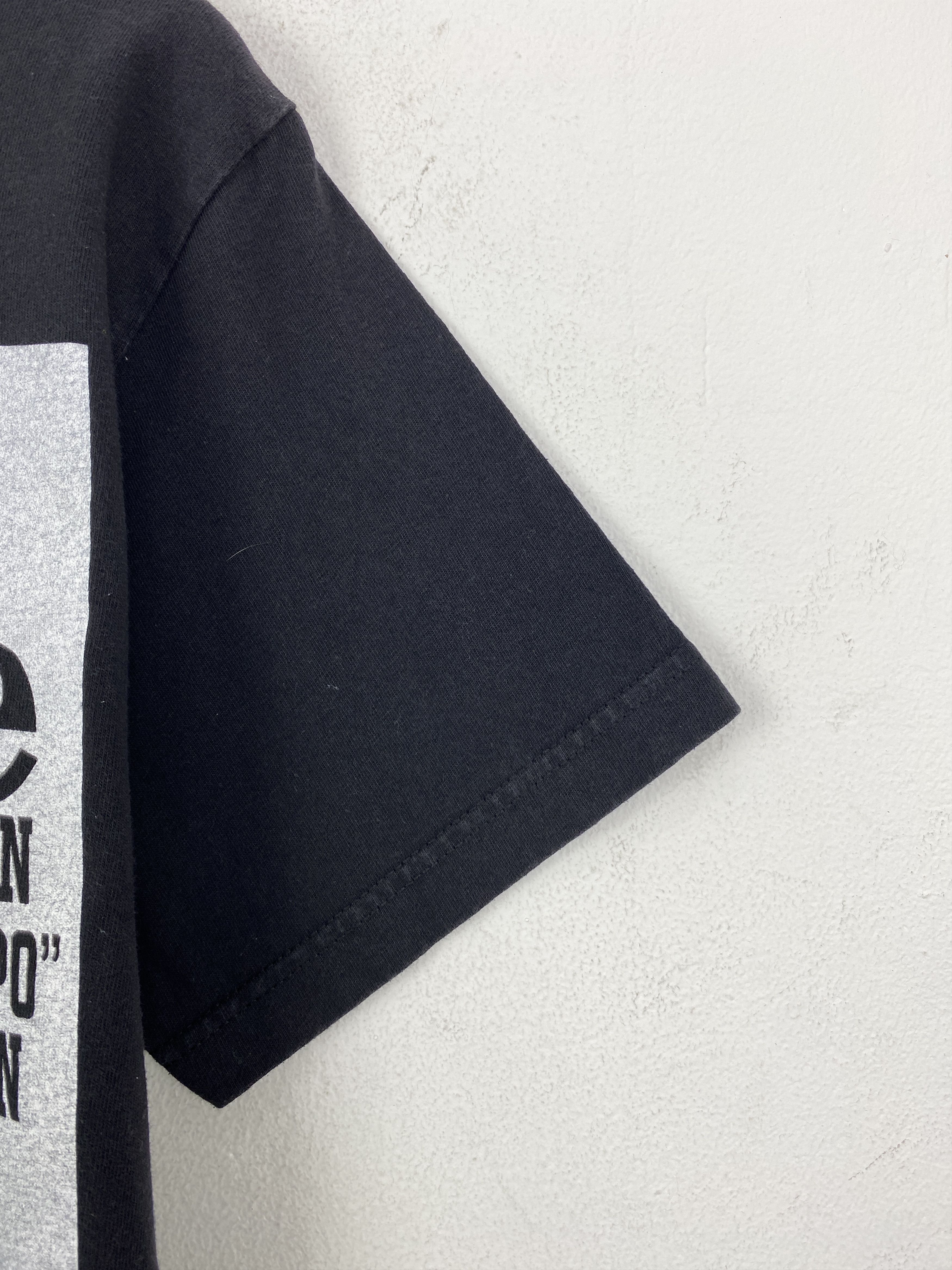Vintage Vintage Joaquin "El Chapo" Guzman Magazine Style Tee TA0745 Size US S / EU 44-46 / 1 - 5 Thumbnail