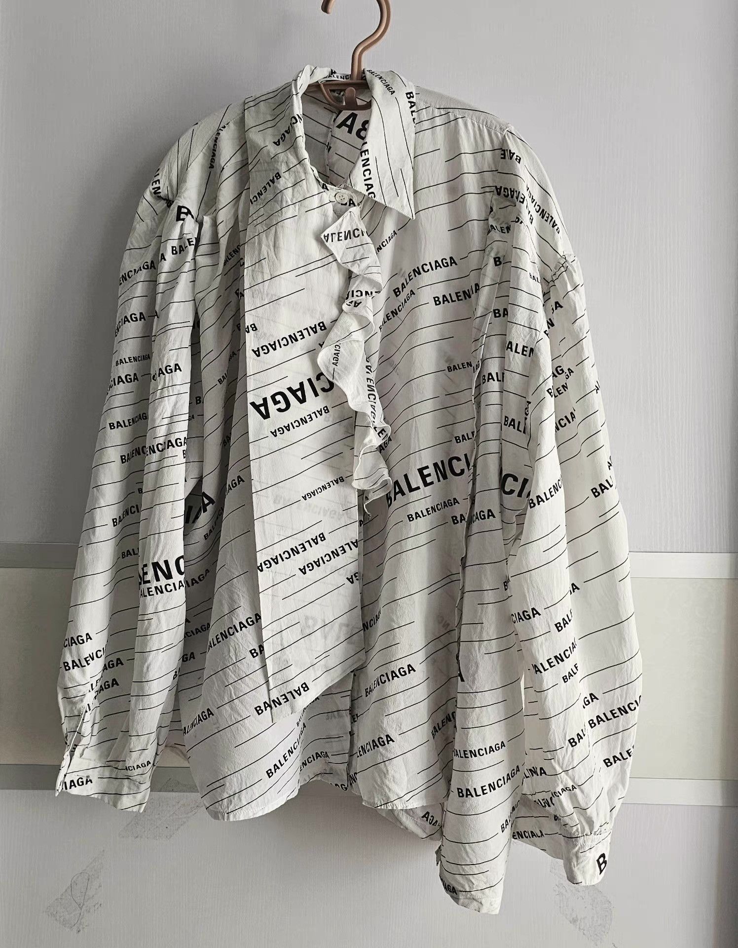 Balenciaga Balenciaga Women's Silk Shirt Size M / US 6-8 / IT 42-44 - 1 Thumbnail