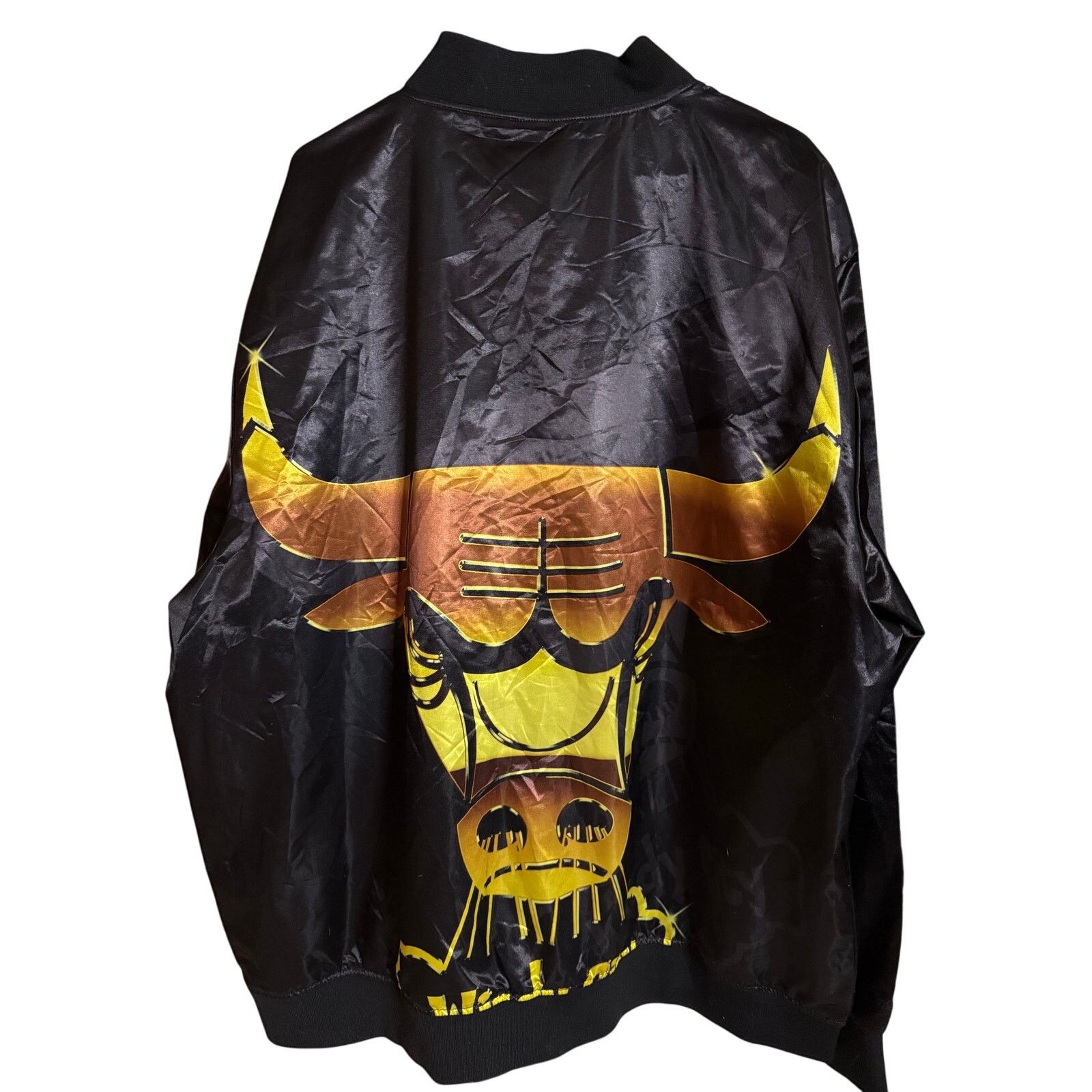 Mitchell & Ness Vintage Chicago Bulls Satin Button-Up Size US XXL / EU 58 / 5 - 2 Thumbnail