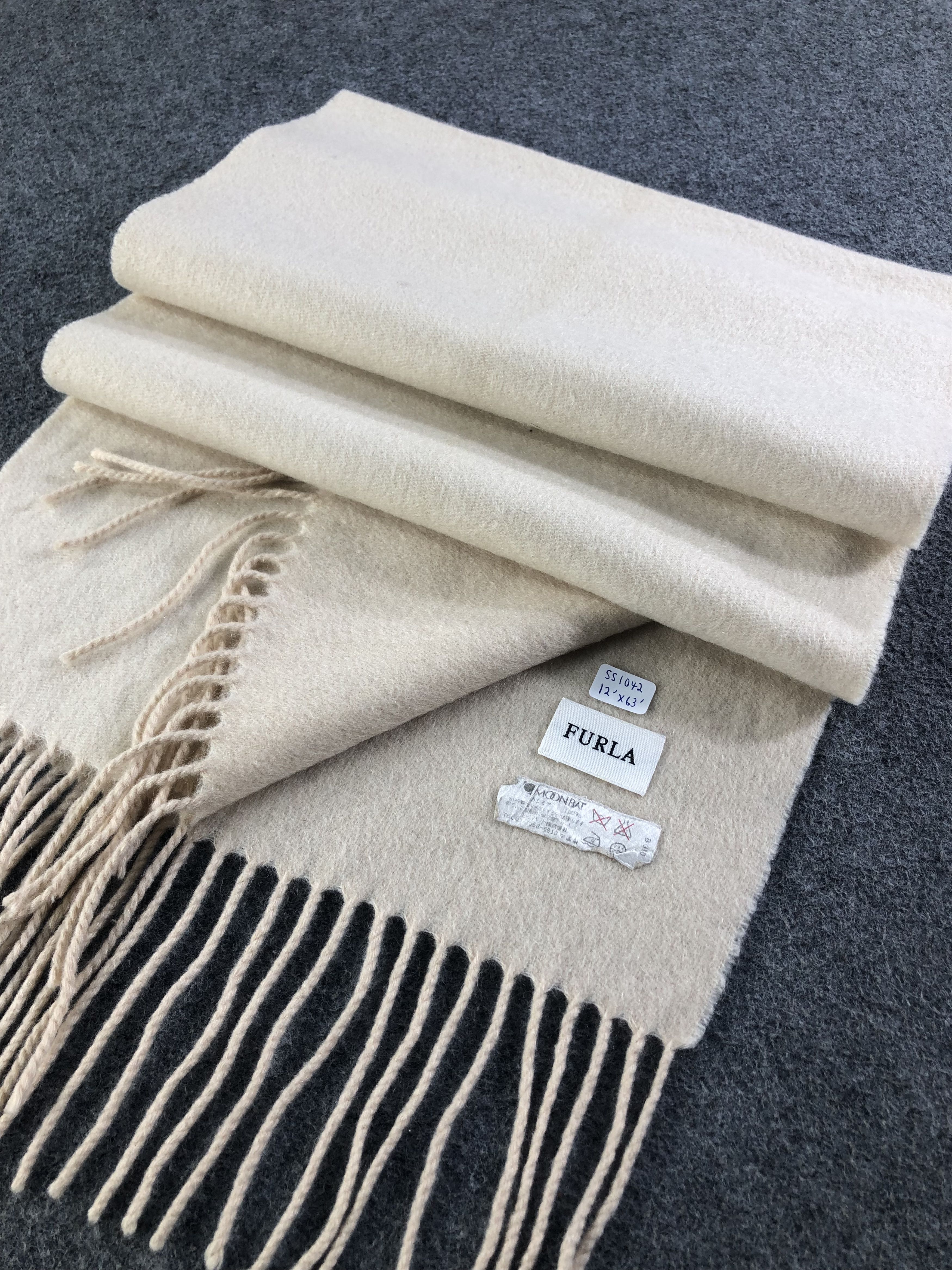 Furla Furla Cashmere Scarf / Muffler / Neckwear Size ONE SIZE - 3 Thumbnail