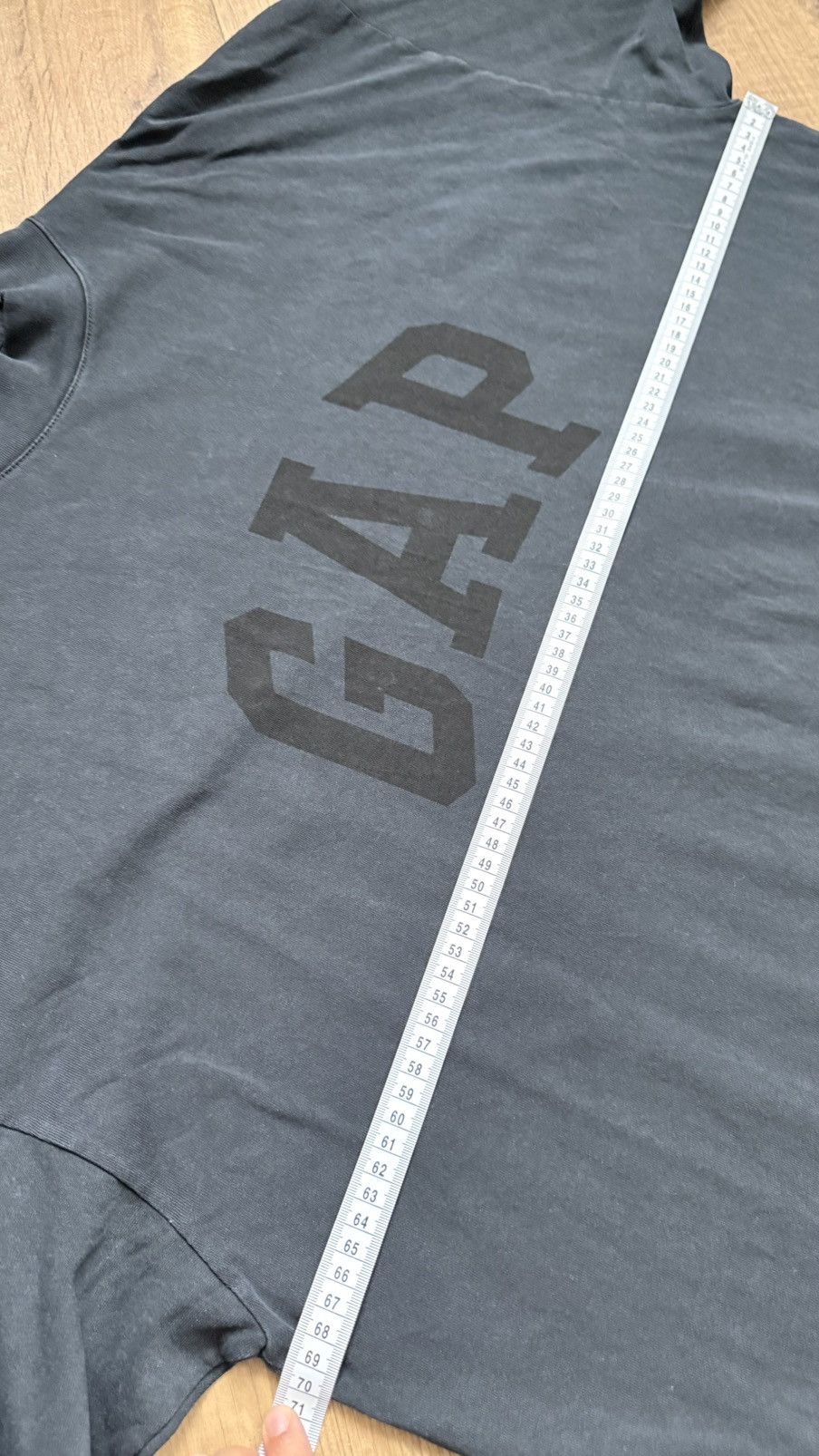 Balenciaga × Gap × Kanye West Yeezy Gap T-Shirt (US Made) Size US XS / EU 42 / 0 - 7 Thumbnail