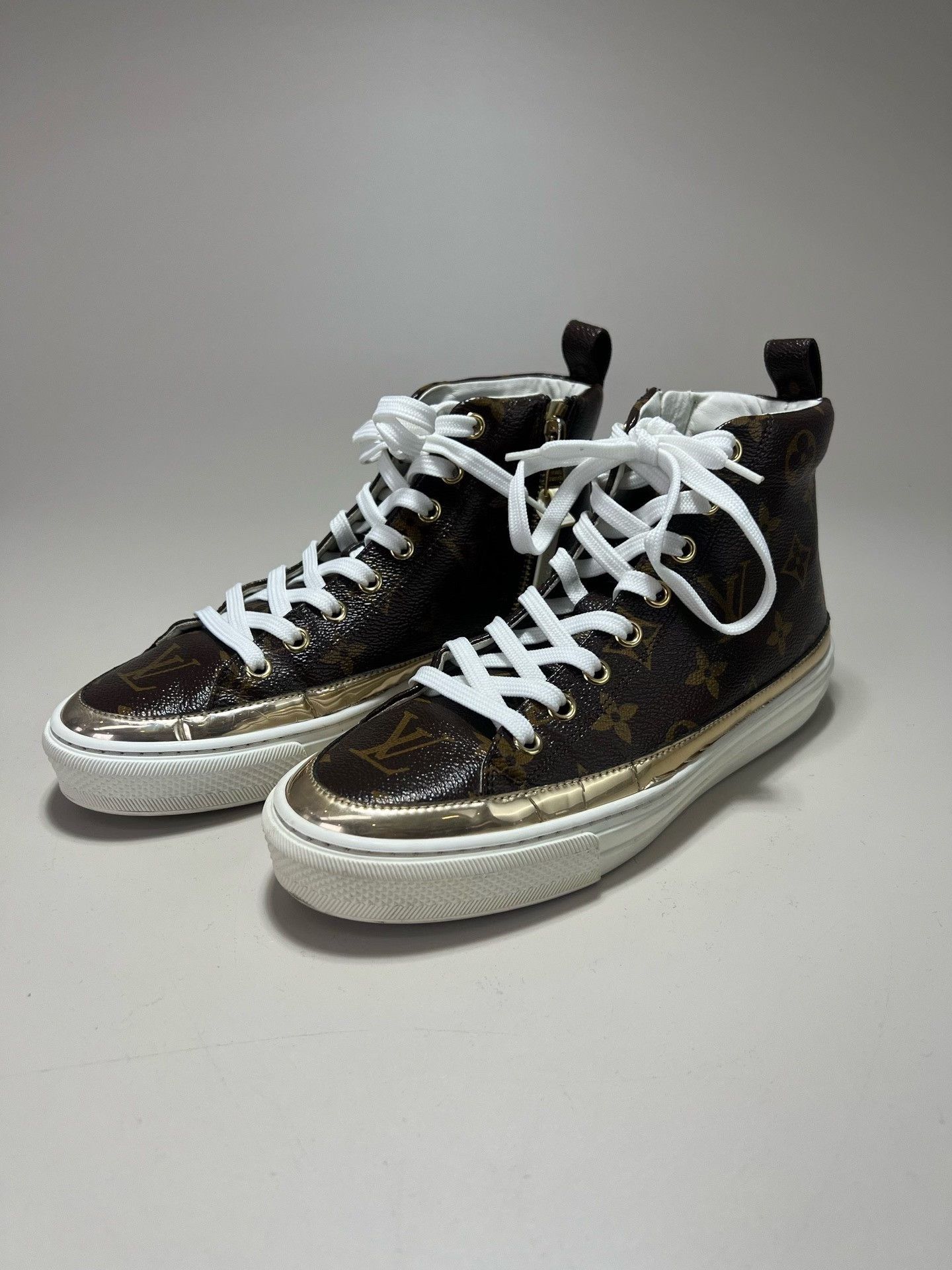 Louis Vuitton Louis Vuitton LV Stellar High-Top Sneakers Size US 4.5 / IT 34.5 - 1 Thumbnail